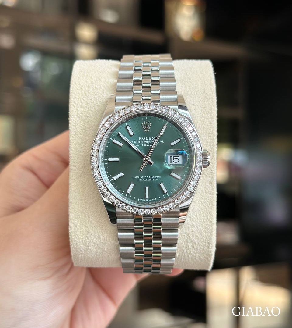 Đồng Hồ Rolex Datejust 36 126284RBR Mặt Số Xanh Lá Cây Cọc Dạ Quang