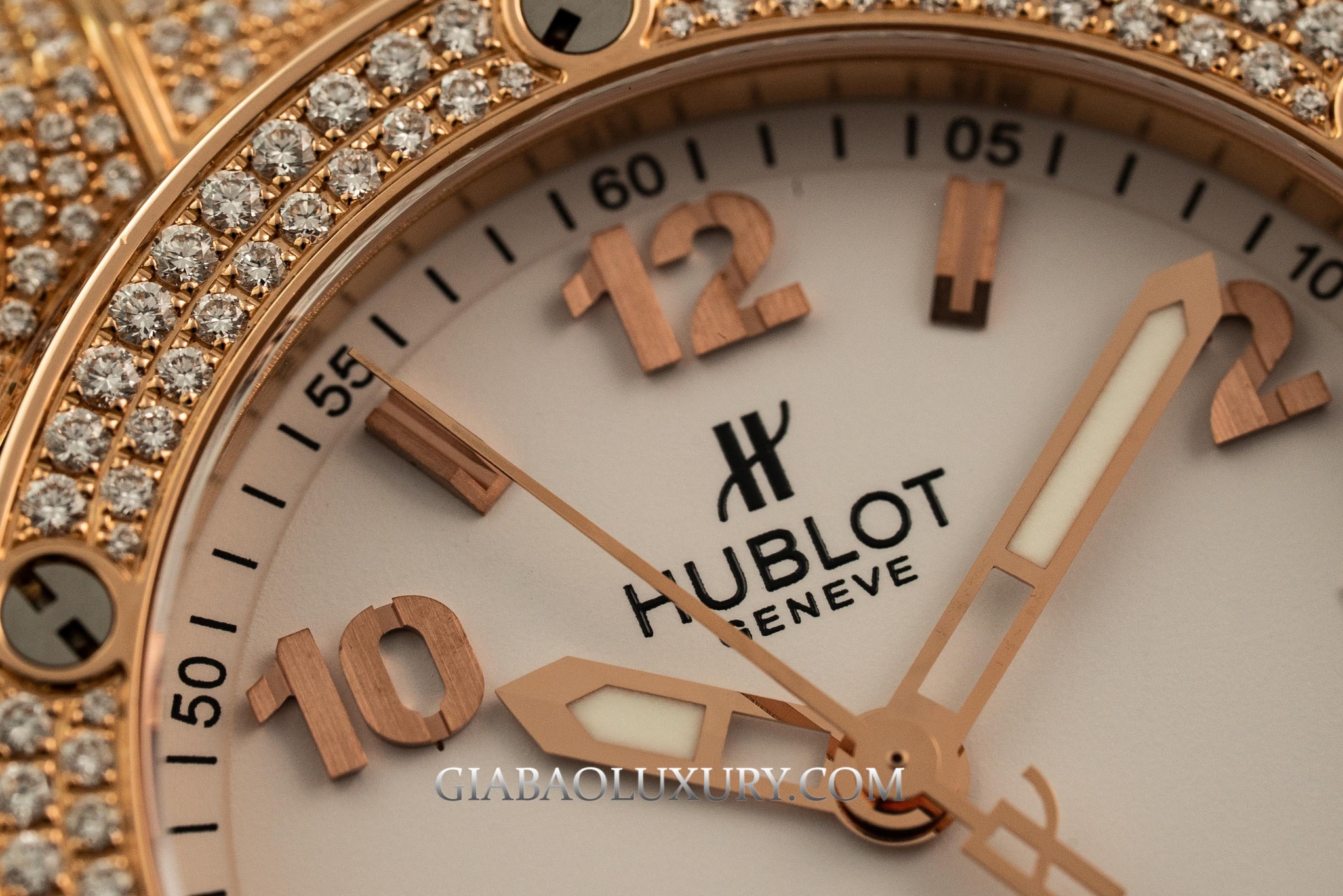 Đồng Hồ Hublot Big Bang Quartz 38mm