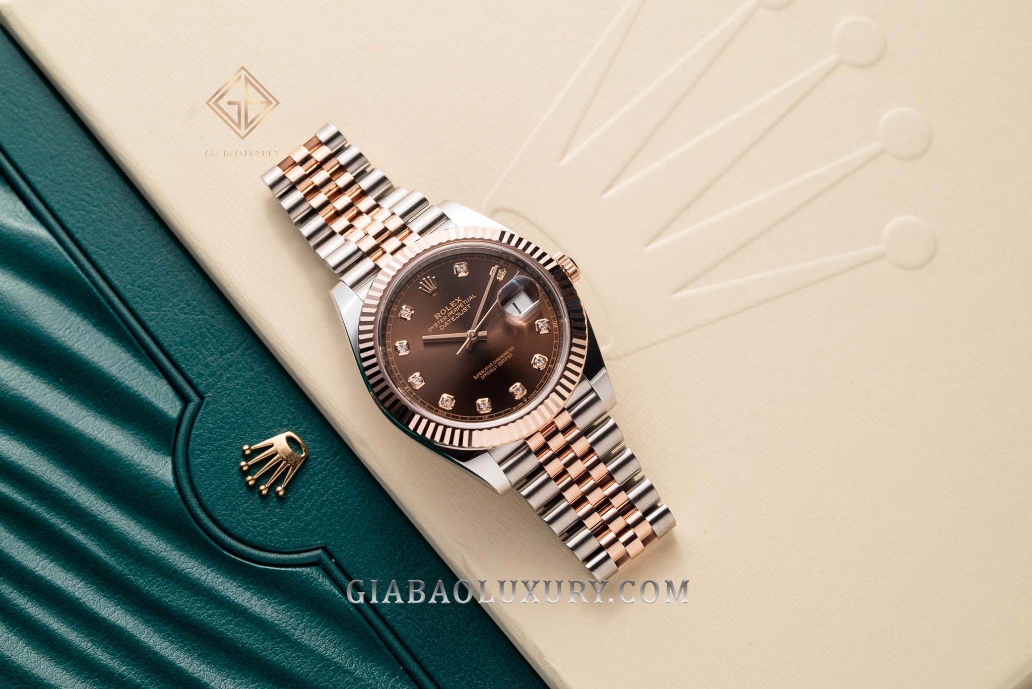 Đồng Hồ Rolex Datejust 41 126331 Mặt Số Chocolate Nạm Kim Cương