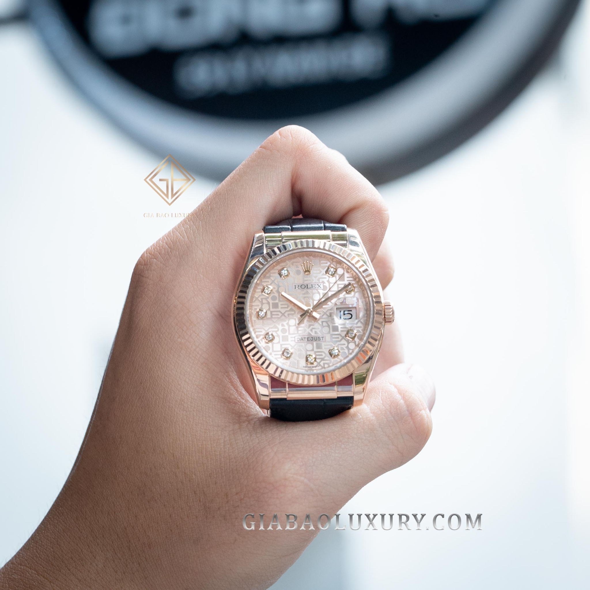 Đồng Hồ Rolex Datejust 36 116135 Mặt Số Vi Tính Hồng