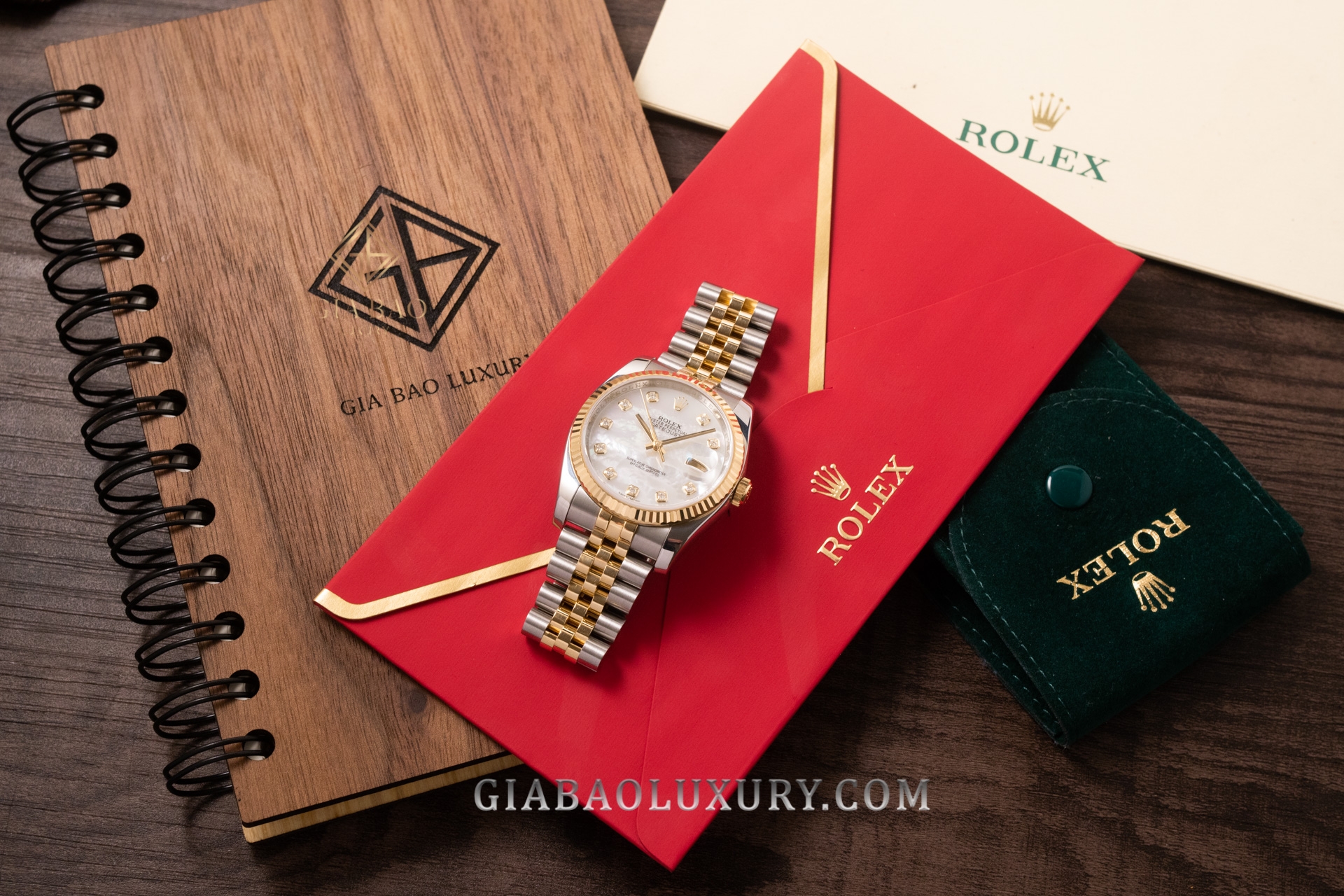 Đồng Hồ Rolex Datejust 116233 Mặt Số Vỏ Trai Trắng Nạm Kim Cương