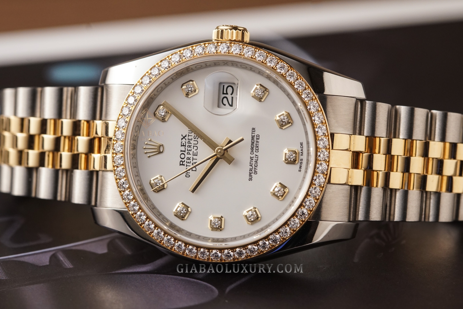 Đồng Hồ Rolex Datejust 36 116243 Mặt Số Trắng Cọc Số Kim Cương
