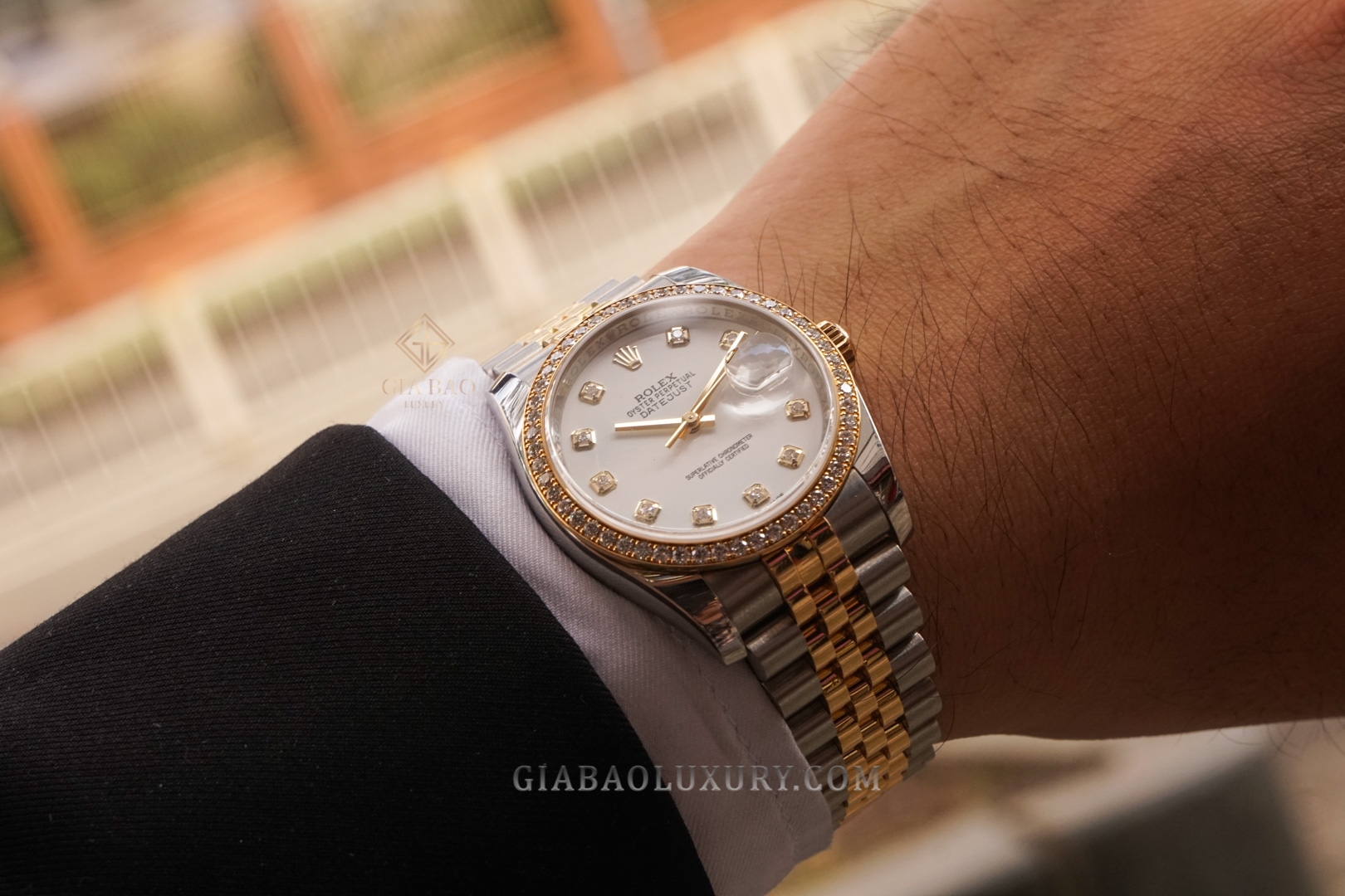 Đồng Hồ Rolex Datejust 36 116243 Mặt Số Trắng Cọc Số Kim Cương