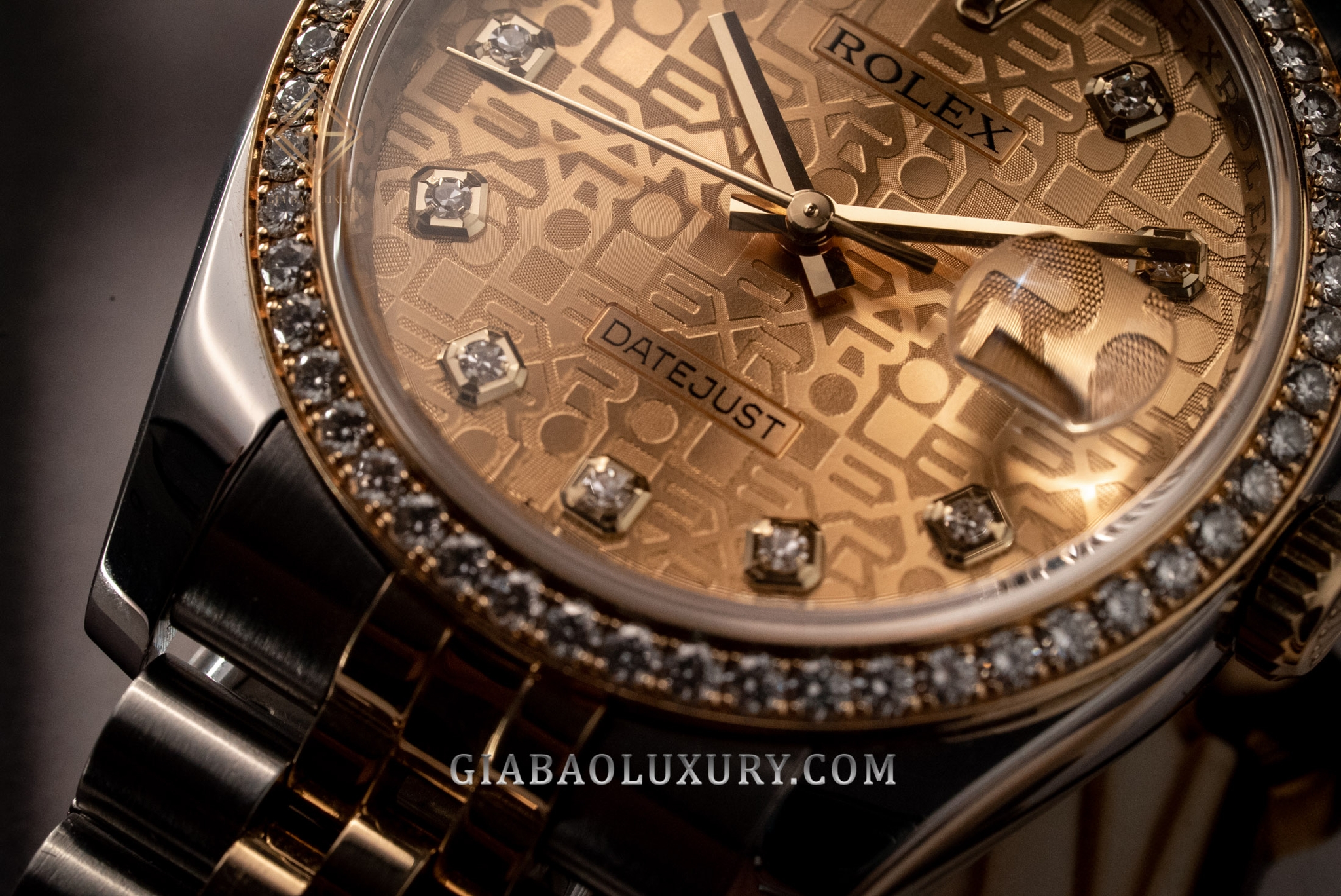 Đồng hồ Rolex Datejust 36mm 116243 Mặt vi tính vàng Vành kim cương