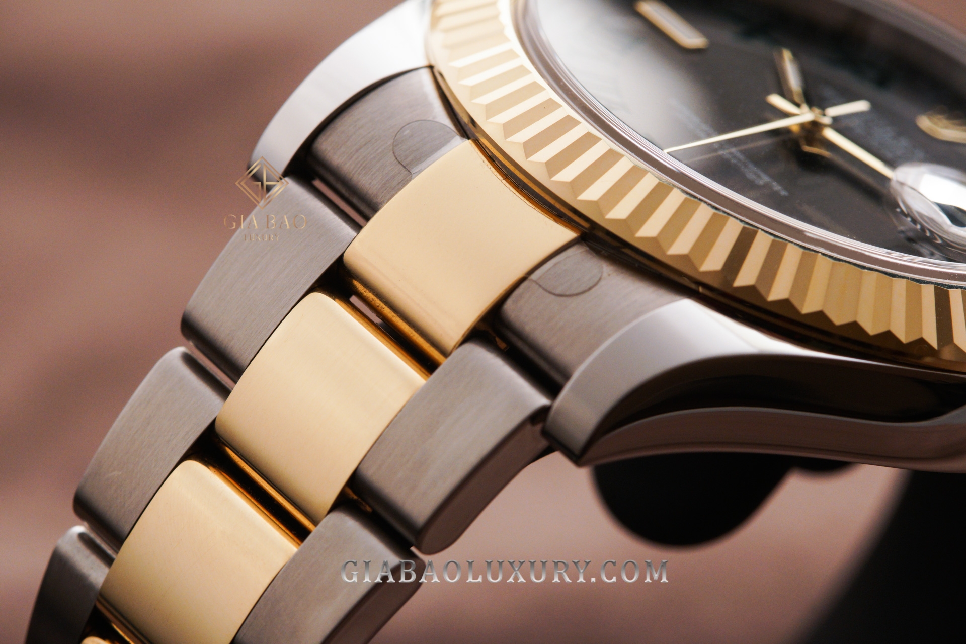 Đồng Hồ Rolex Datejust 41 116333 Mặt Số Rhodium Dây Đeo Oyster