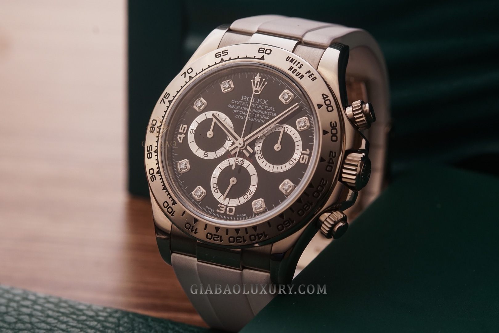 Đồng Hồ Rolex Cosmograph Daytona 116519G Mặt Số Đen Cọc Số Kim Cương