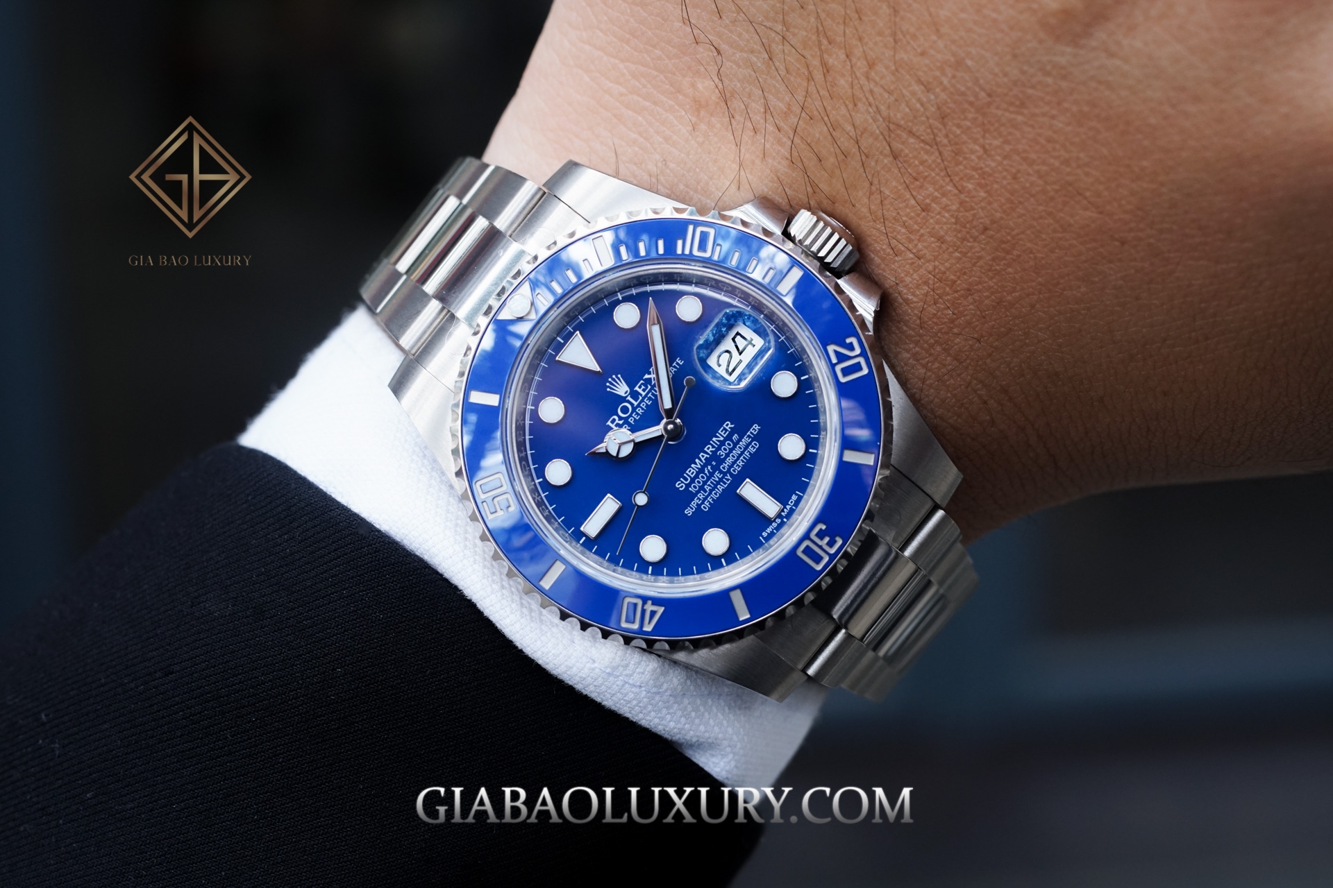 So sánh Submariner “Smurf” 116619LB và GMT-Master “Pepsi” 126719BLRO