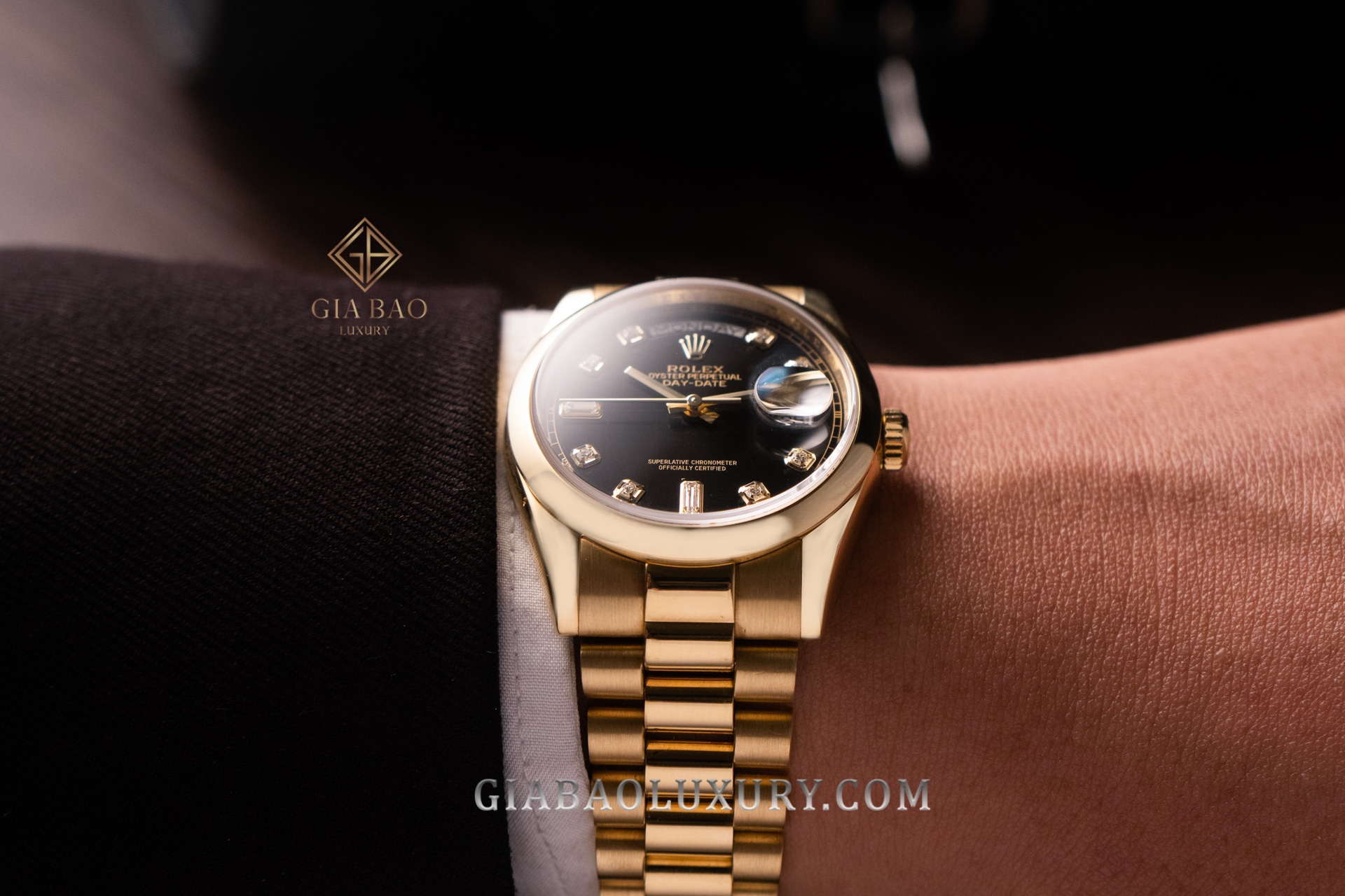  Đồng hồ Rolex Day-Date 36 118208 Mặt Số Đen Cọc Số Kim Cương