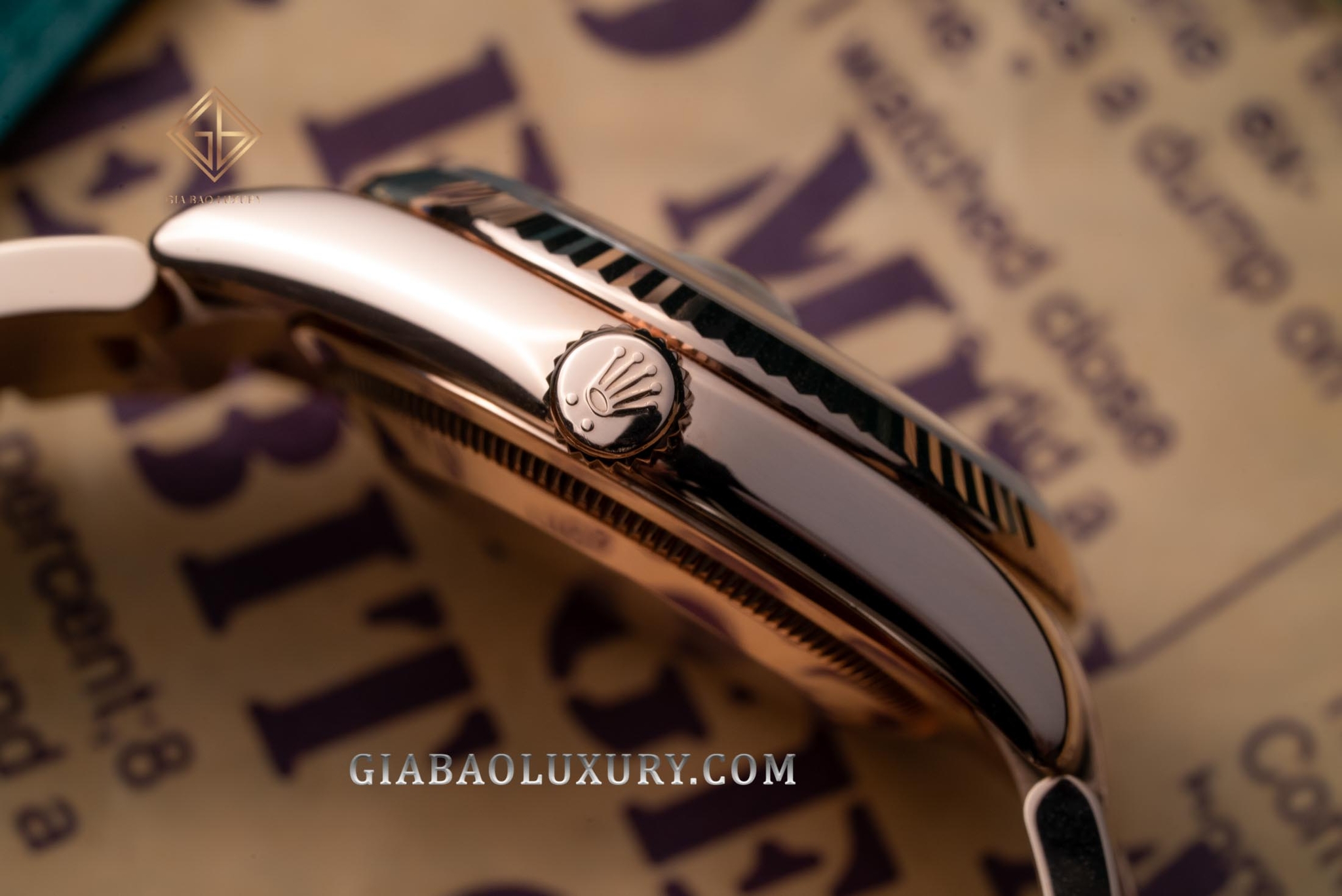 Đồng hồ Rolex Day-Date 36 118235 Mặt Số Chocolate Đá Ruby Đỏ Dây Đeo Oyster