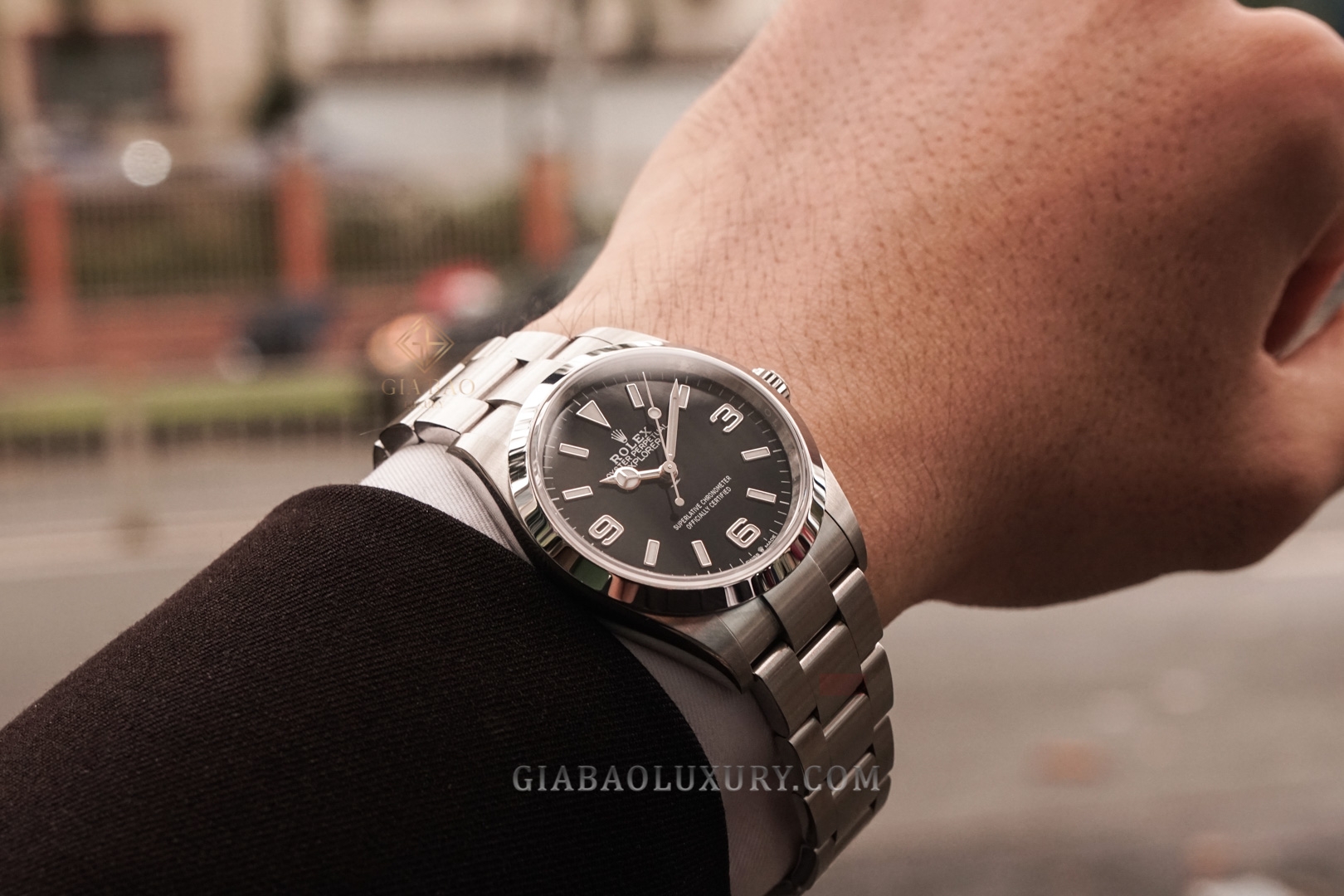Đồng Hồ Rolex Explorer 124270 Mặt Số Đen