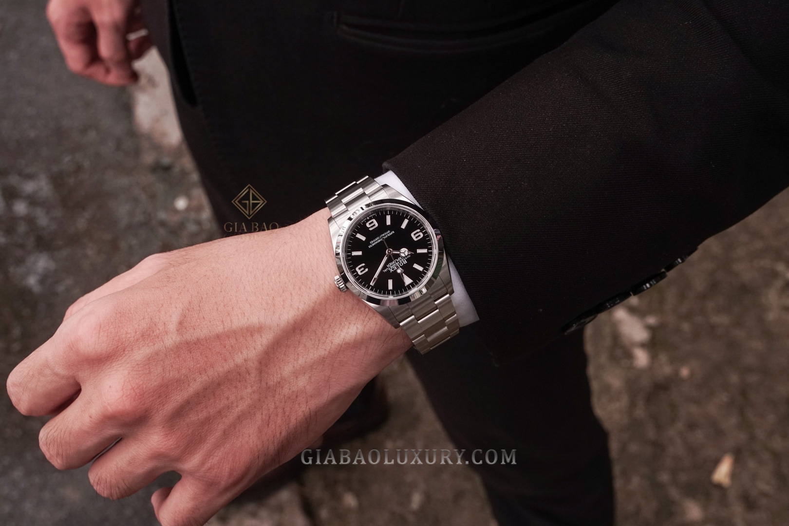 Đồng Hồ Rolex Explorer 124270 Mặt Số Đen