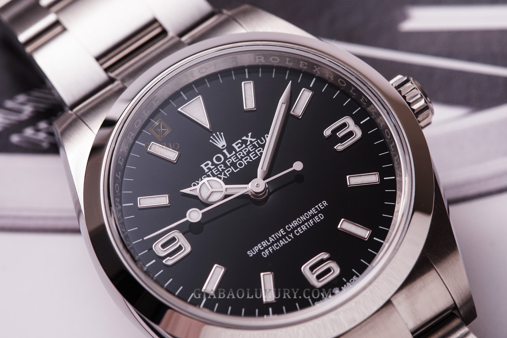 Đồng Hồ Rolex Explorer 124270 Mặt Số Đen