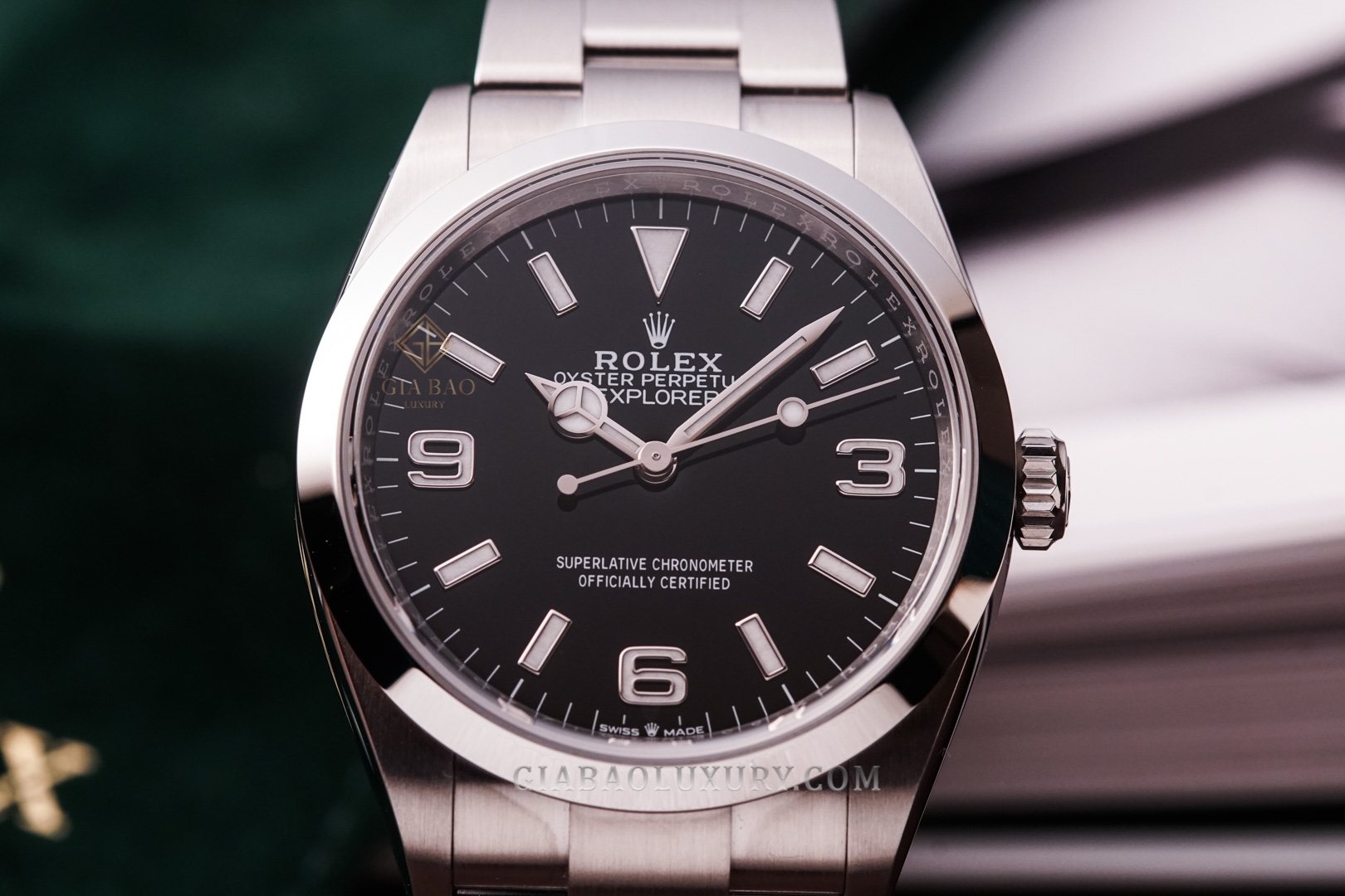 Đồng Hồ Rolex Explorer 124270 Mặt Số Đen