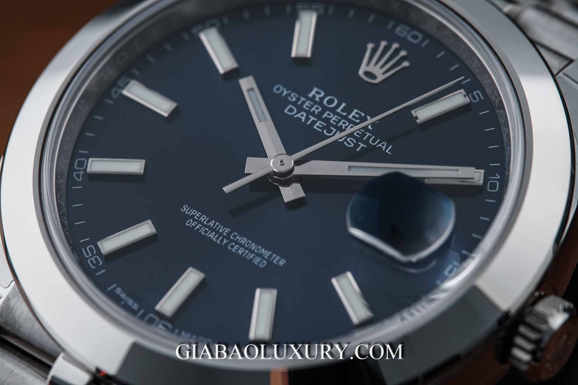Đồng Hồ Rolex Datejust 126300 Mặt Số Xanh Cọc Số Dạ Quang