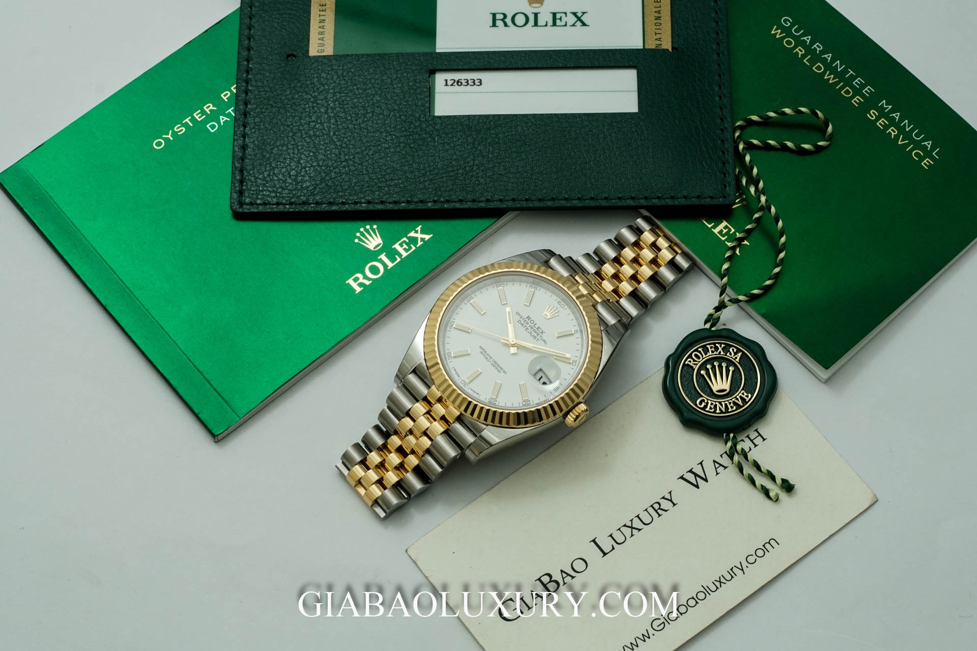 Đồng Hồ Rolex Datejust 126333 Mặt Số Trắng