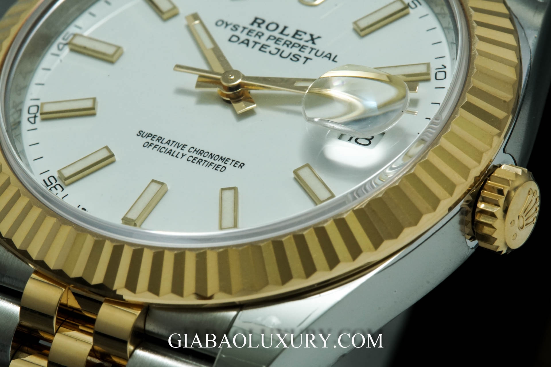 Đồng Hồ Rolex Datejust 126333 Mặt Số Trắng