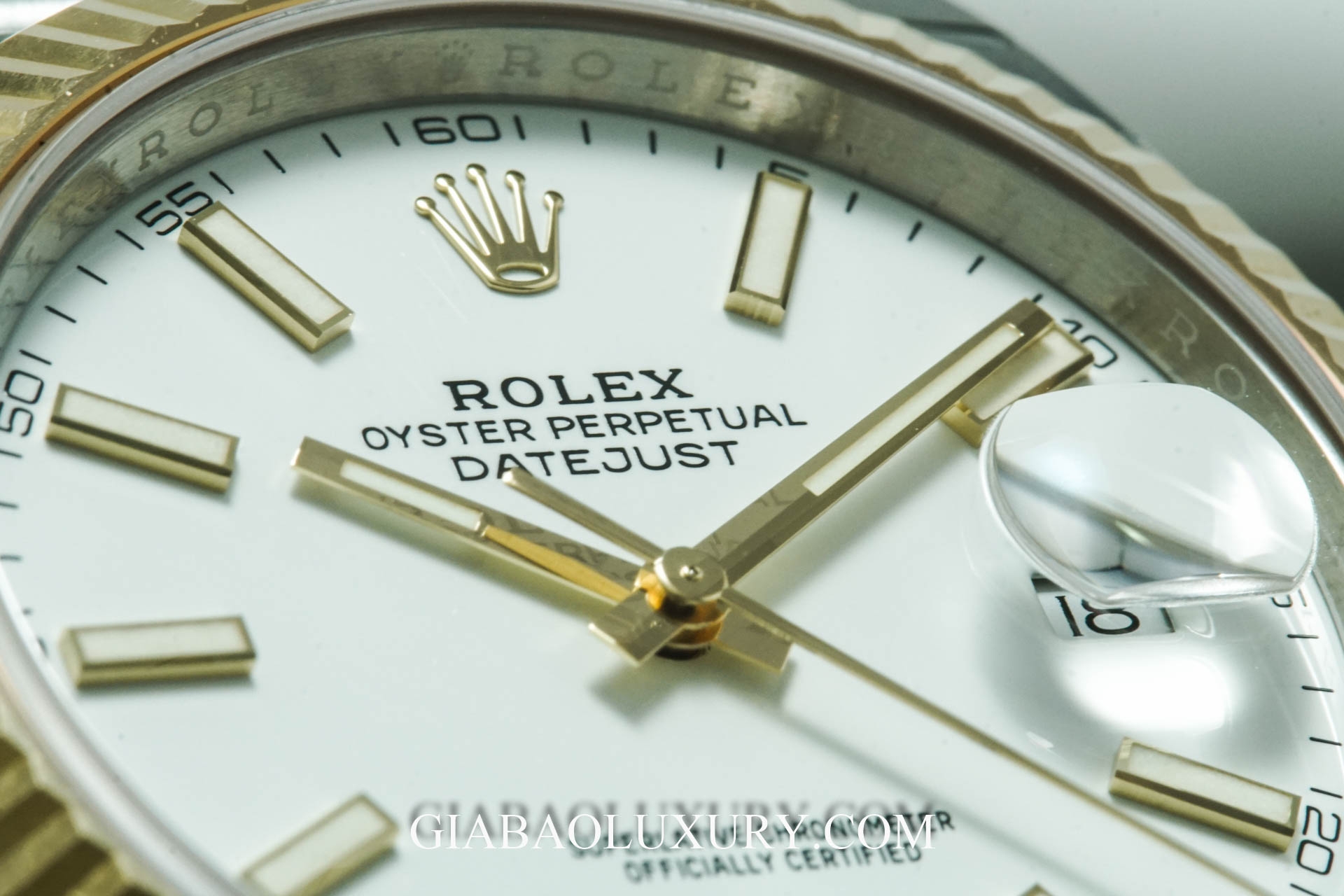 Đồng Hồ Rolex Datejust 126333 Mặt Số Trắng