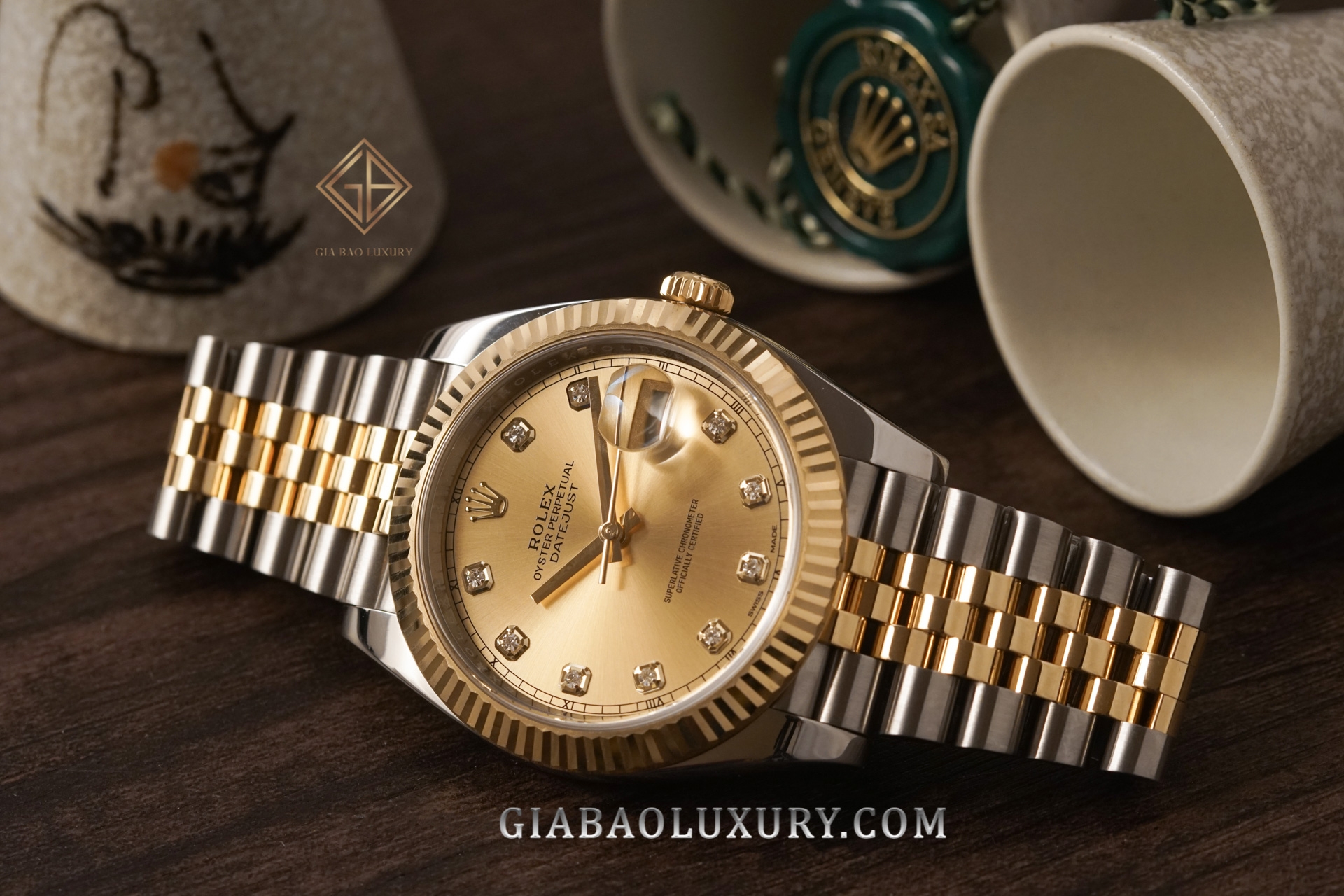 Đồng hồ Rolex Datejust 126333 mặt số champage cọc số kim cương