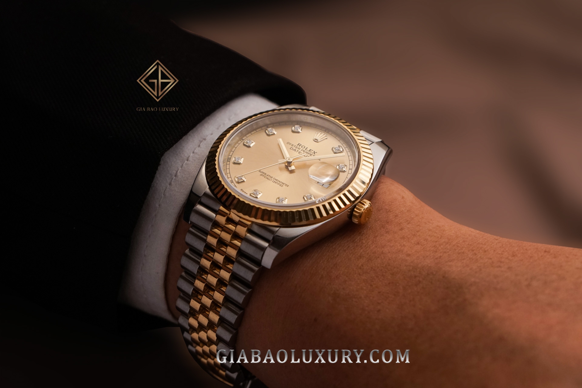 Đồng hồ Rolex Datejust 126333 mặt số champage cọc số kim cương