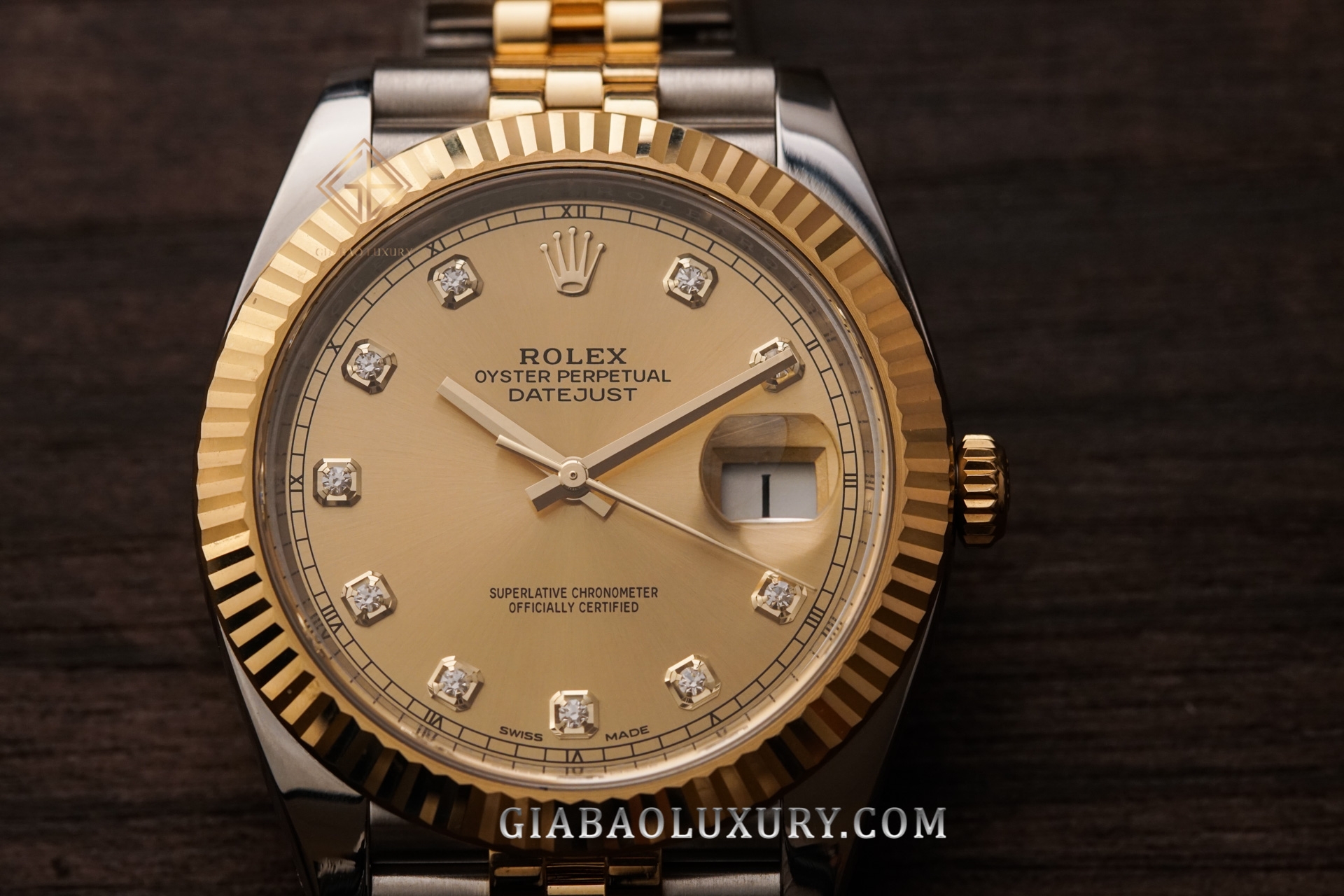 Đồng hồ Rolex Datejust 126333 mặt số champage cọc số kim cương