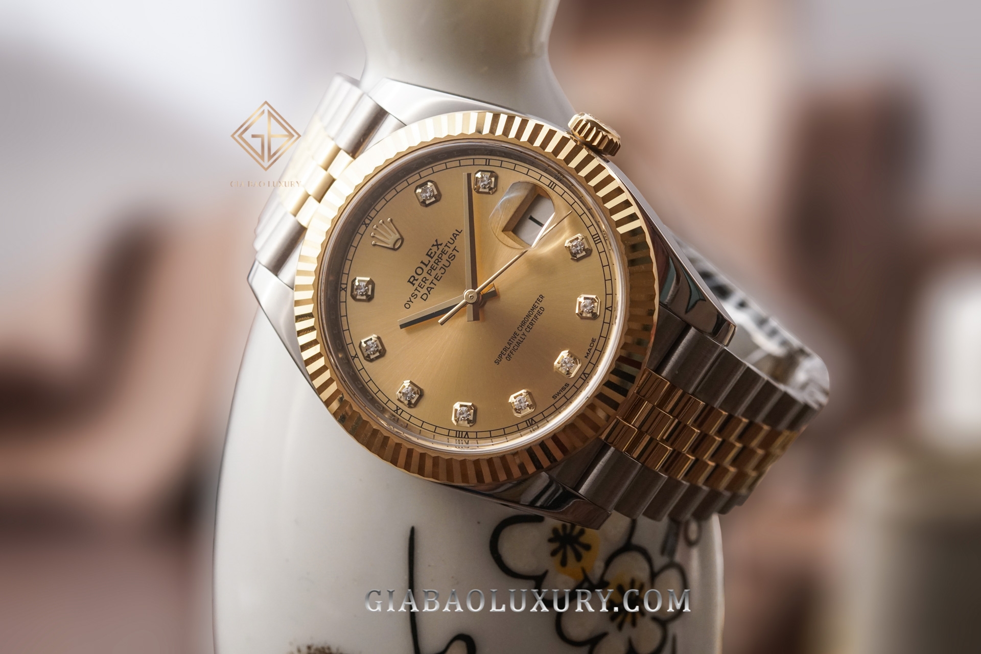 Đồng hồ Rolex Datejust 126333 mặt số champage cọc số kim cương