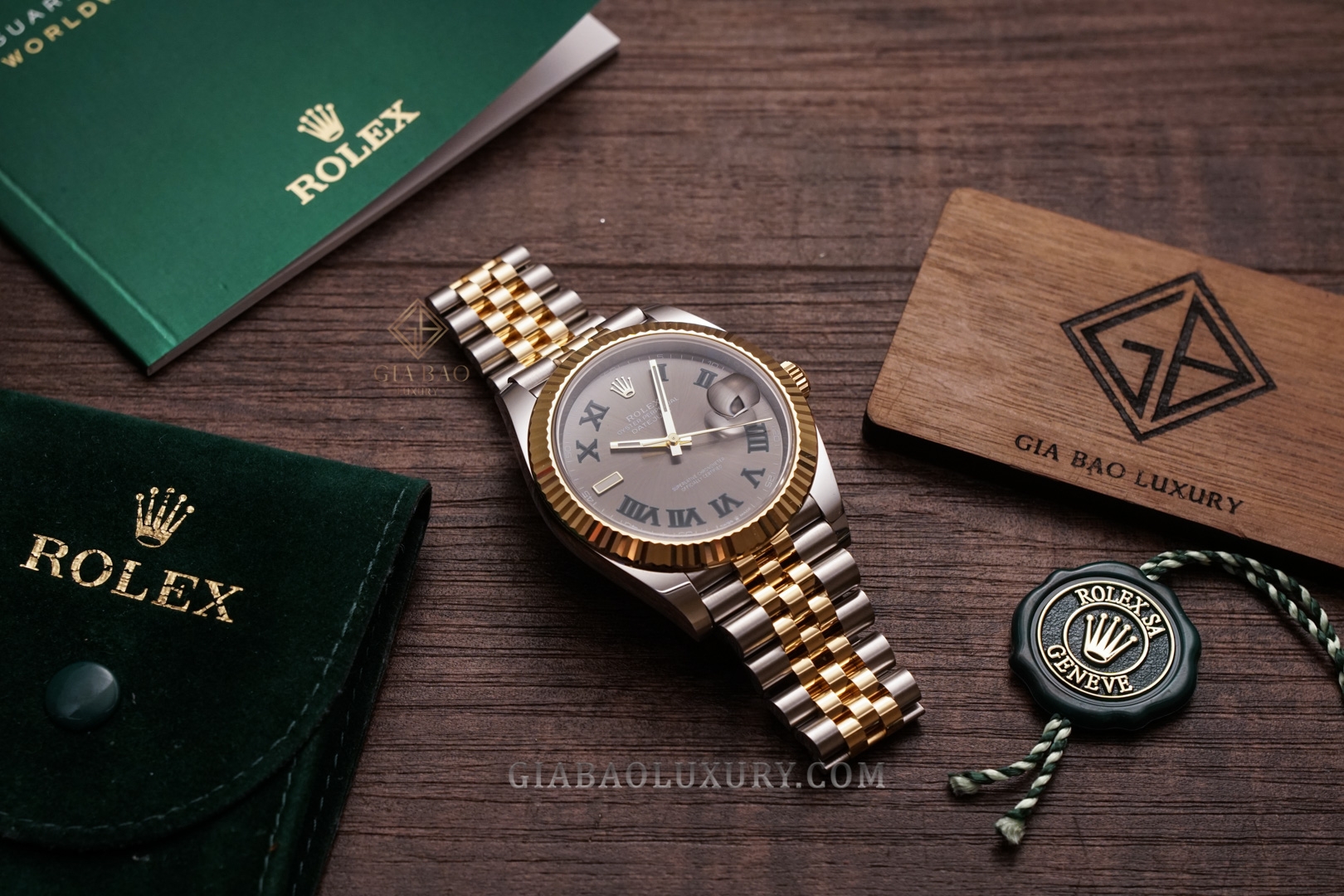 Đồng Hồ Rolex Datejust 41 126333 Mặt Số Xám Cọc Số La Mã