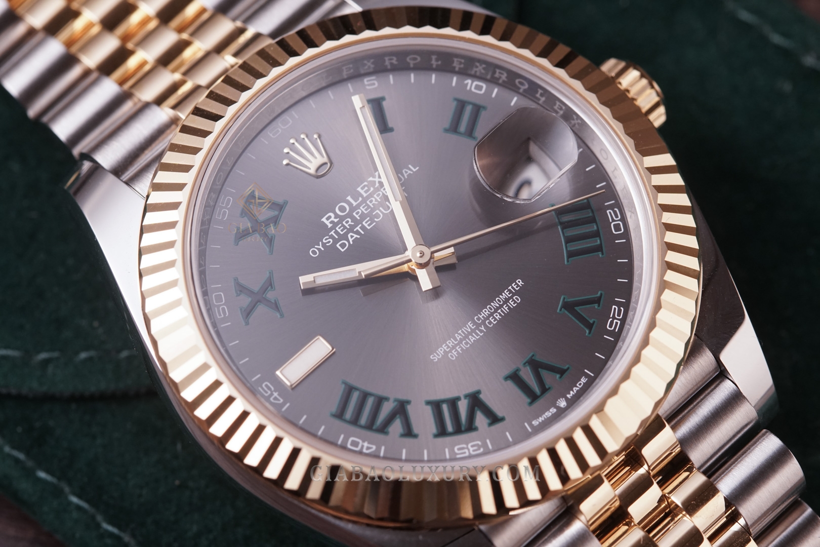 Đồng Hồ Rolex Datejust 41 126333 Mặt Số Xám Cọc Số La Mã