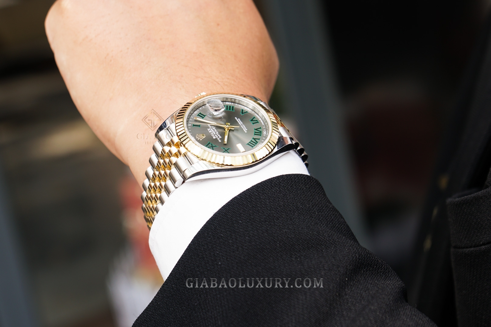Đồng Hồ Rolex Datejust 41 126333 Mặt Số Xám Cọc Số La Mã