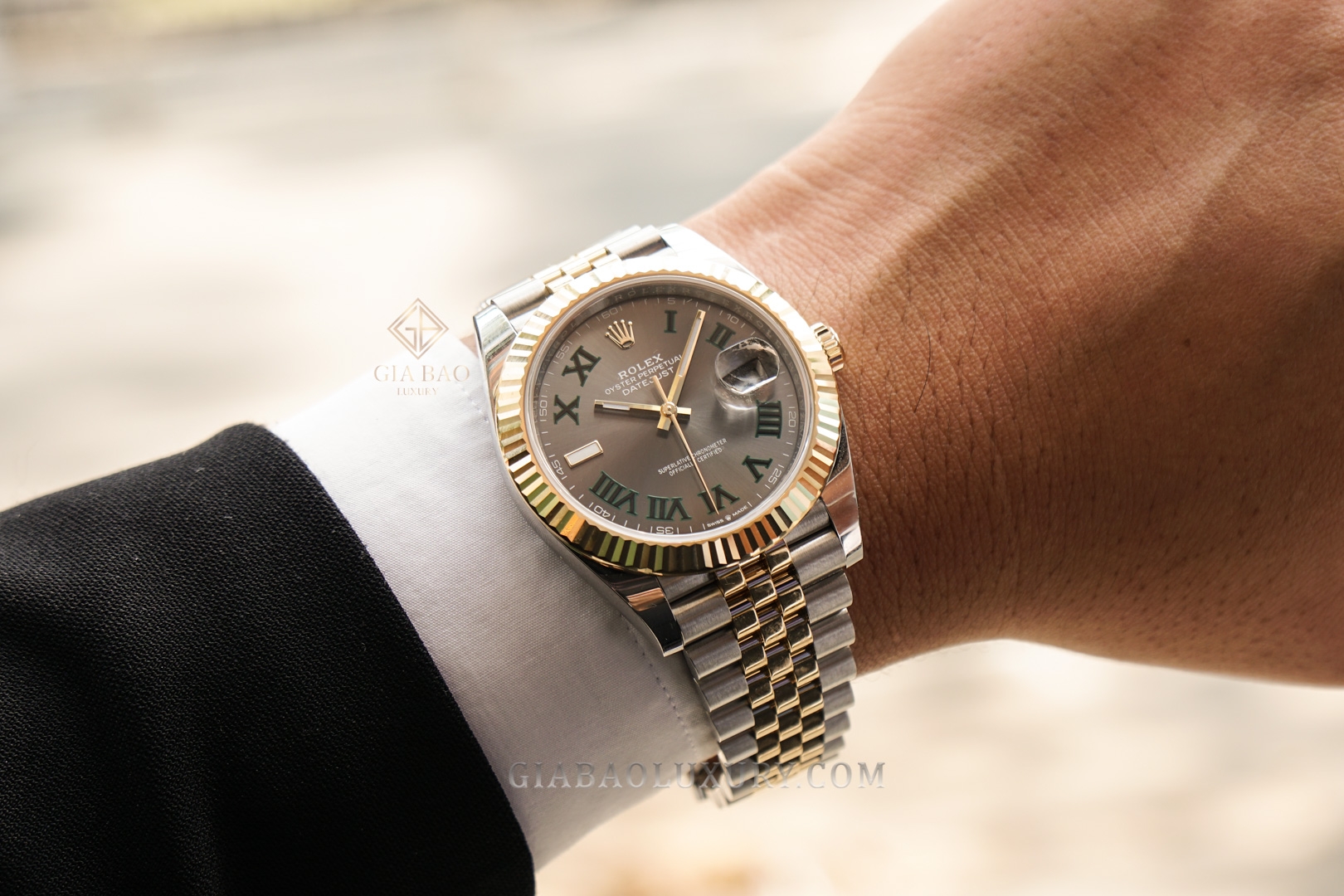 Đồng Hồ Rolex Datejust 41 126333 Mặt Số Xám Cọc Số La Mã