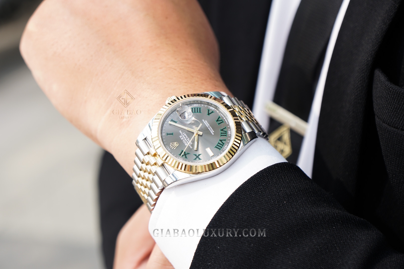 Đồng Hồ Rolex Datejust 41 126333 Mặt Số Xám Cọc Số La Mã