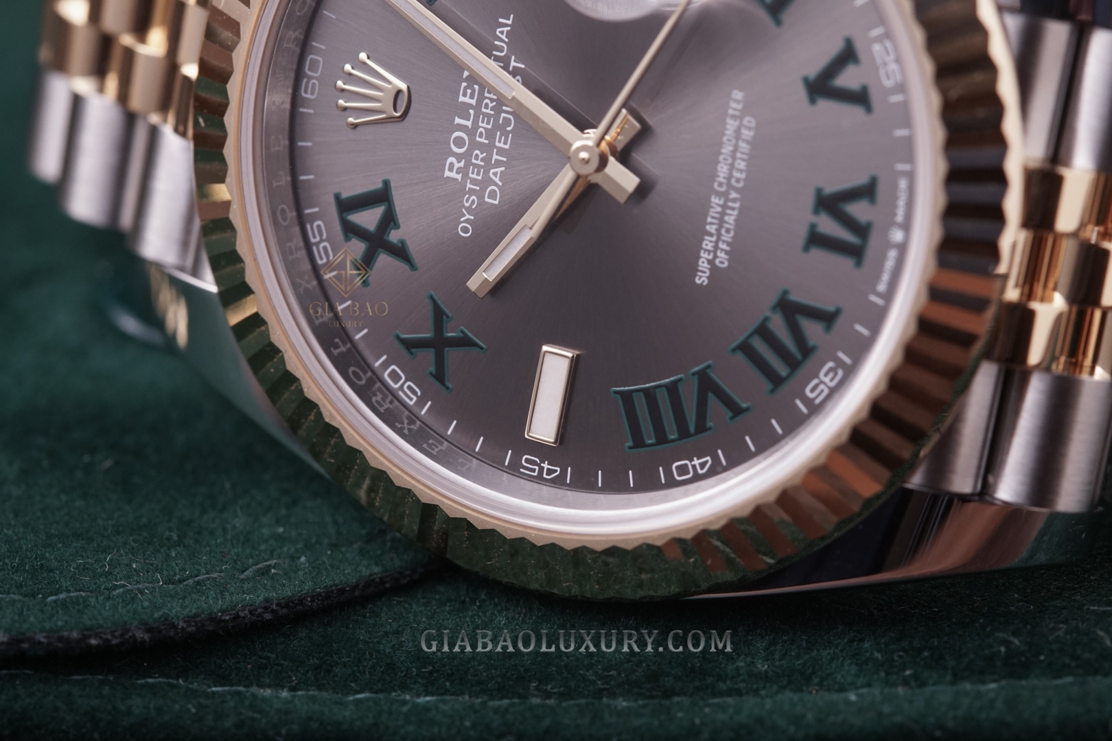 Đồng Hồ Rolex Datejust 41 126333 Mặt Số Xám Cọc Số La Mã