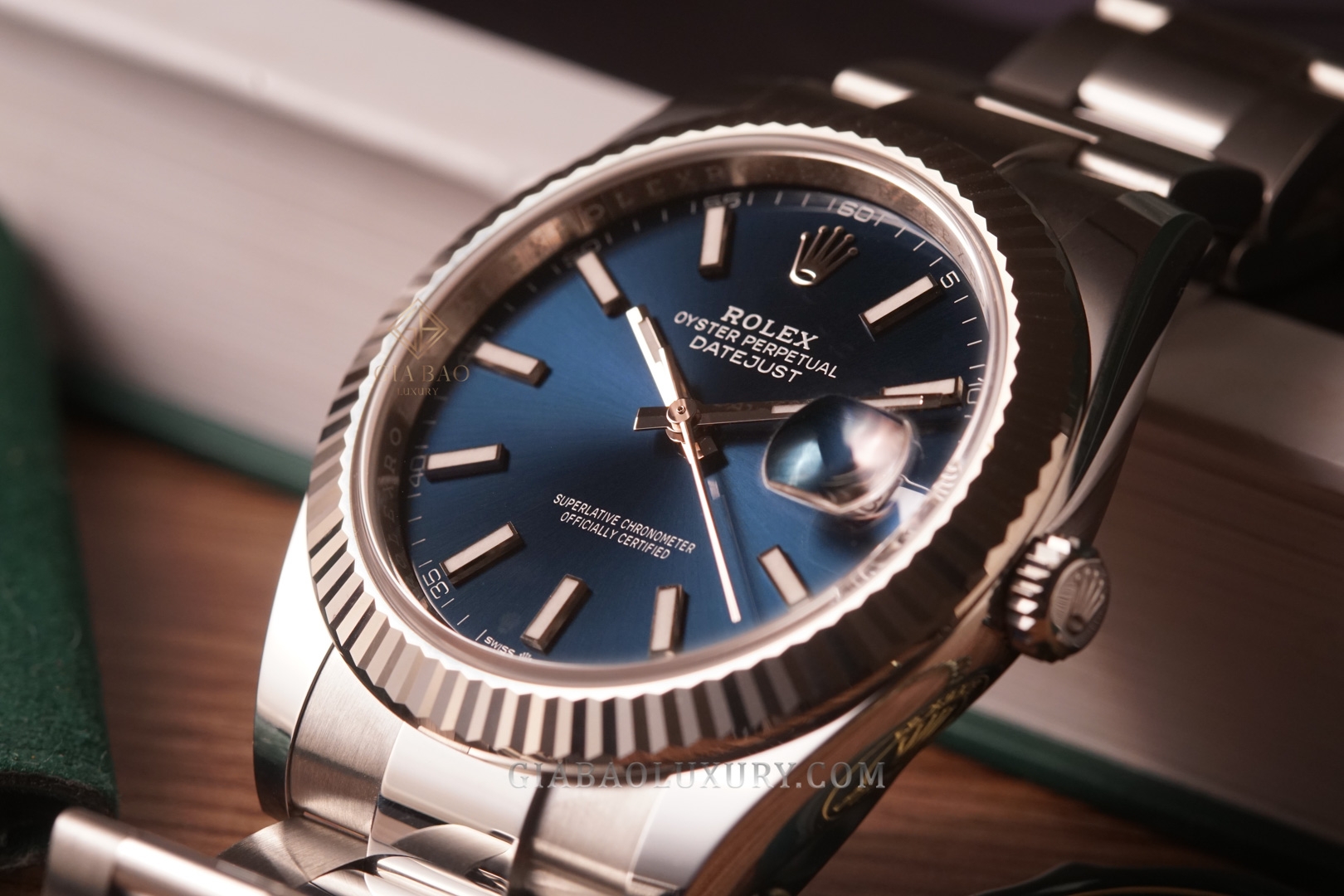 Đồng Hồ Rolex Datejust 41 126334 Mặt Số Xanh Dây Đeo Oyster