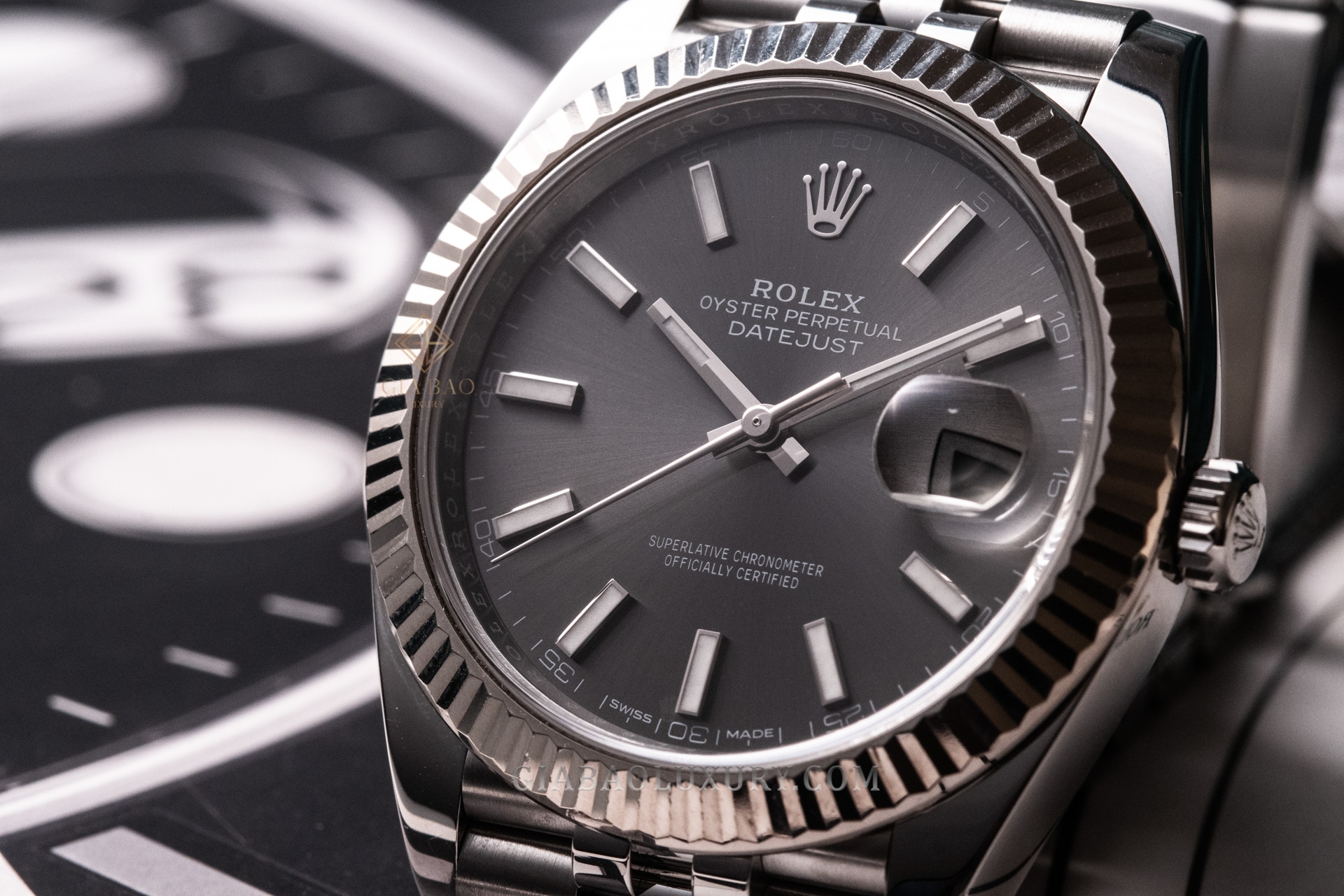 Đồng hồ Rolex Datejust 41 126334 Mặt Số Rhodium Cọc Dạ Quang