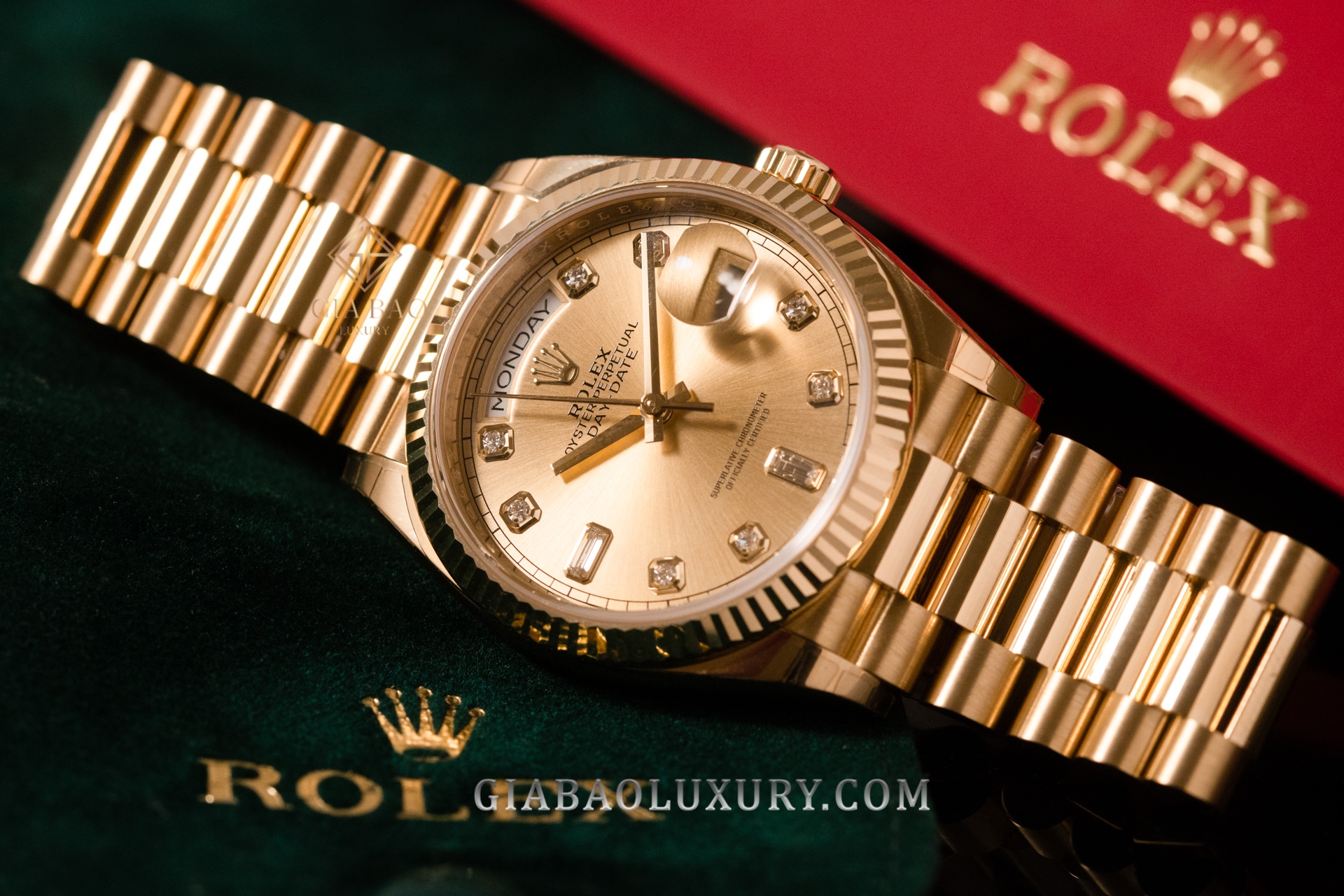 Đồng Hồ Rolex Day-Date 36 128238 Mặt Số Vàng Champagne Nạm Kim Cương