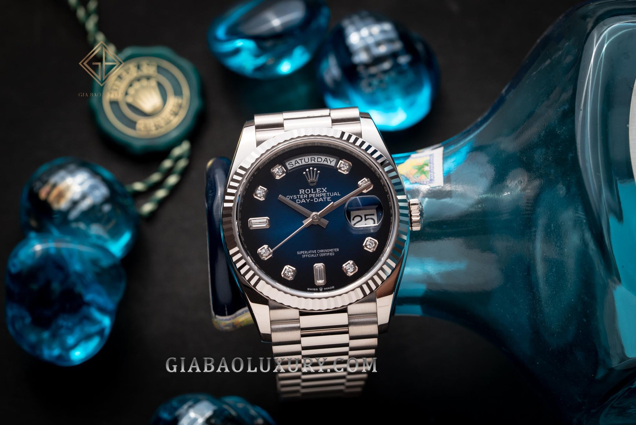 BH Đồng hồ Rolex Day-Date 36 128239 Mặt số Ombré xanh navy