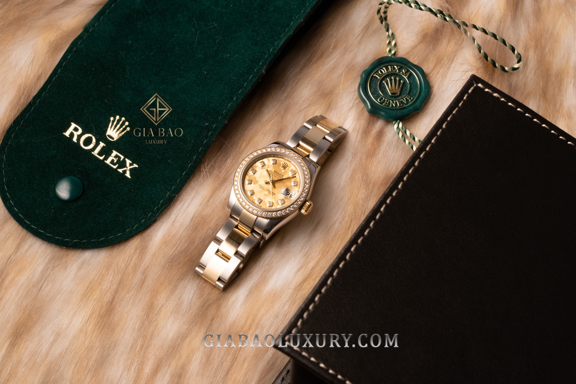 Đồng Hồ Rolex Lady-Datejust 26 179383 Mặt Số Họa Tiết Vân Đá Hoa Vàng Nạm Kim Cương Dây Đeo Oyster