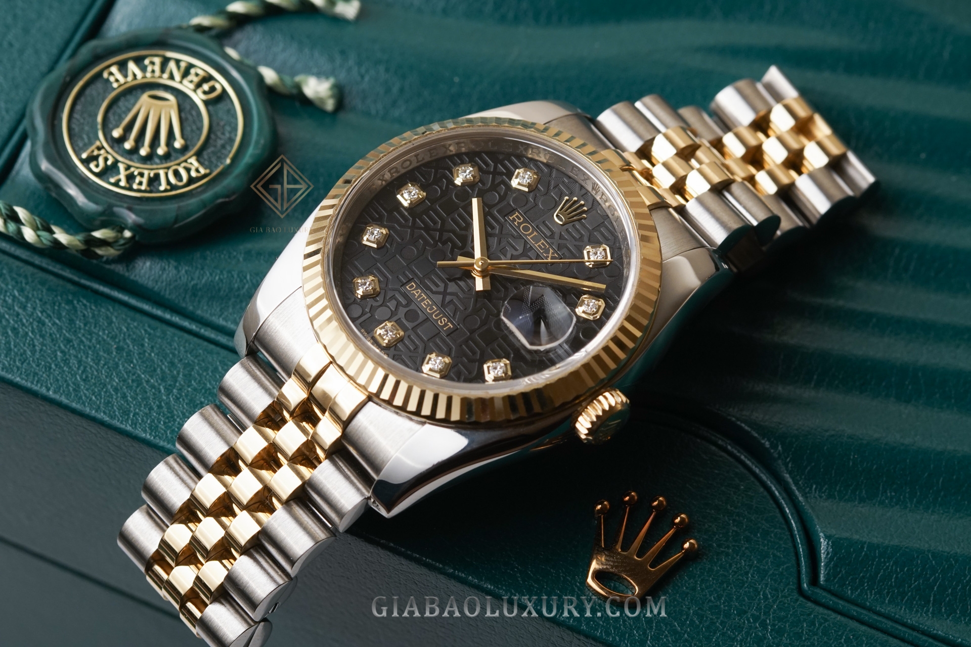 Đồng Hồ Rolex Datejust 36 116233 Mặt Số Vi Tính Đen