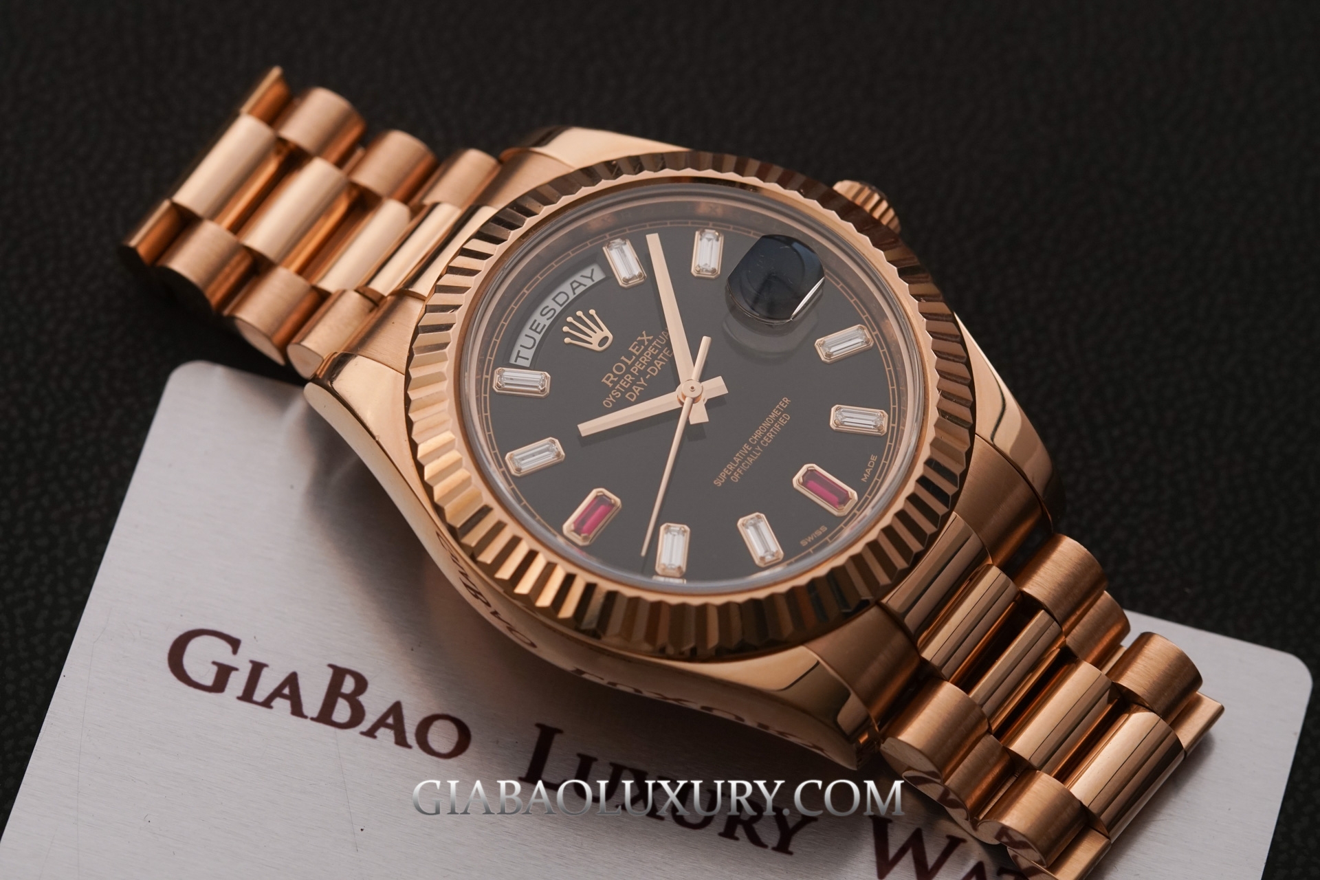 Đồng Hồ Rolex Day-Date II 218235 Mặt Số Đen