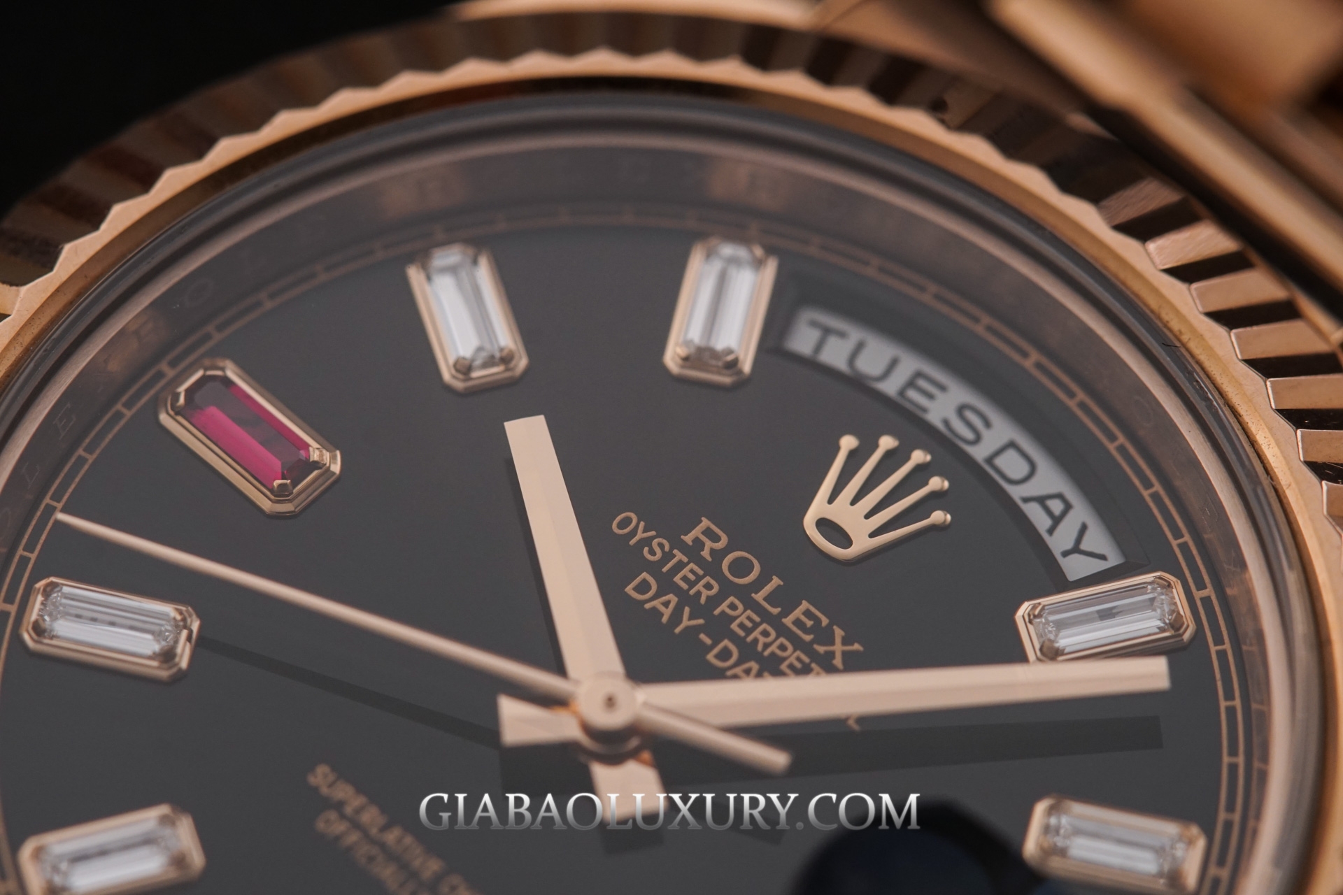 Đồng Hồ Rolex Day-Date II 218235 Mặt Số Đen