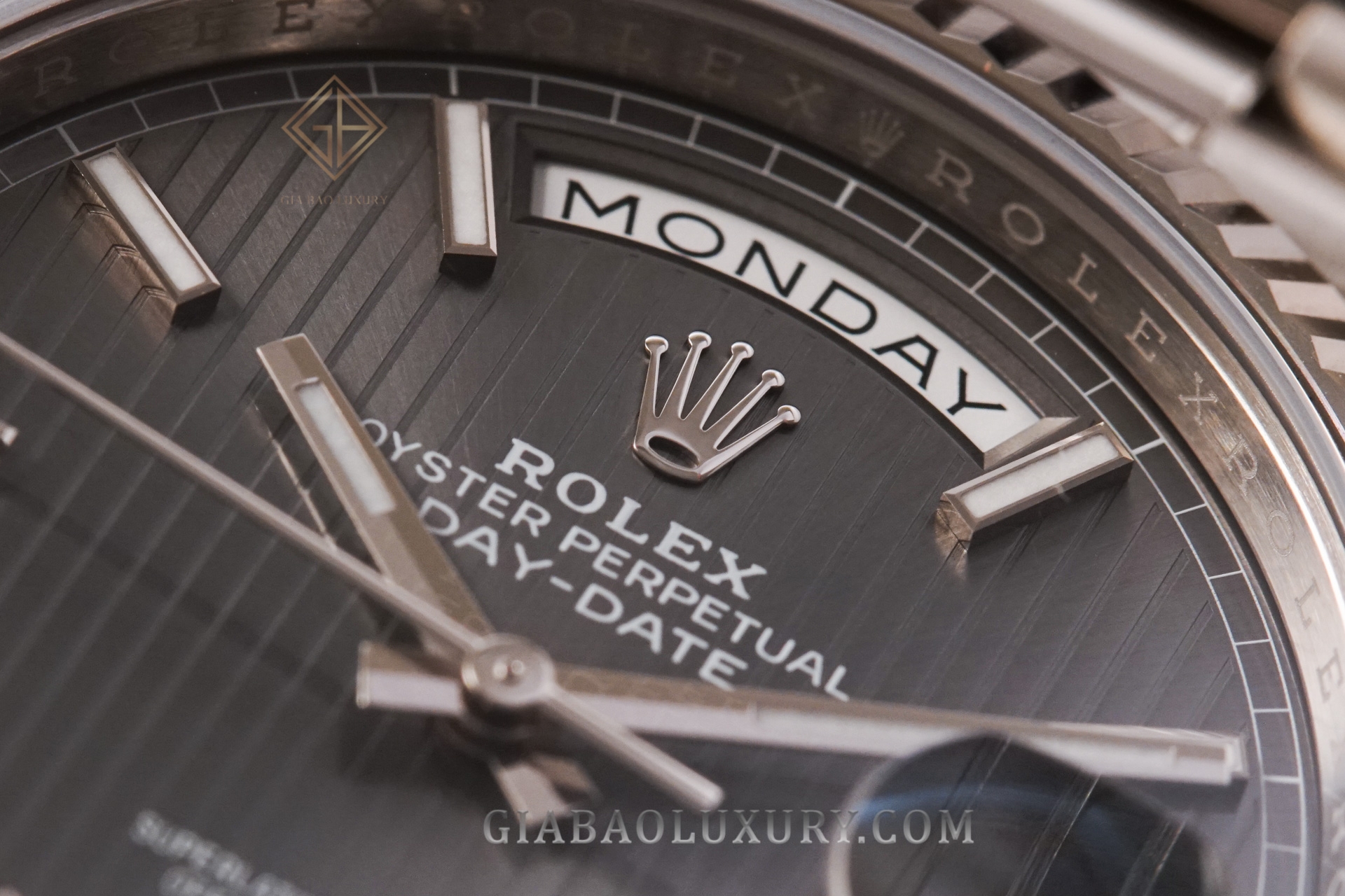 Review đồng hồ Rolex Day-Date 40 228239