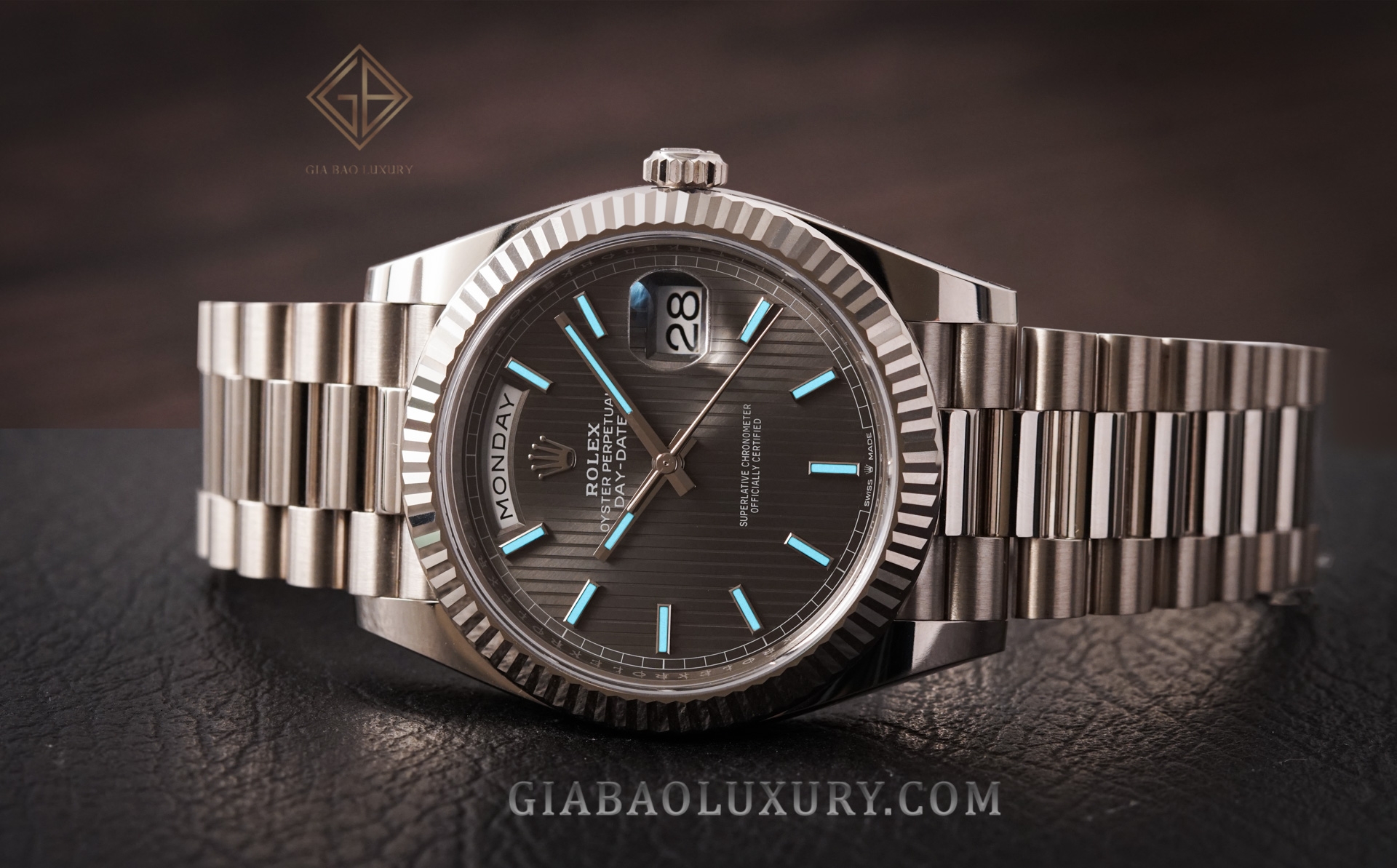 Review đồng hồ Rolex Day-Date 40 228239