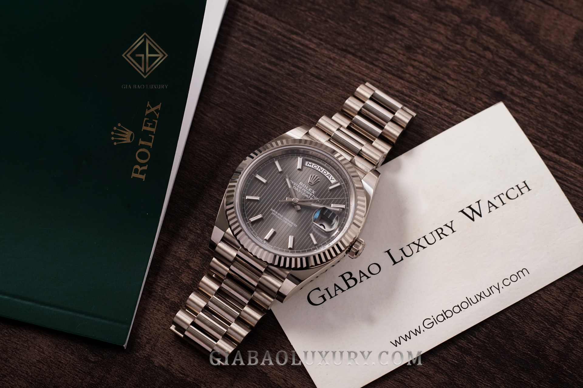 Review đồng hồ Rolex Day-Date 40 228239