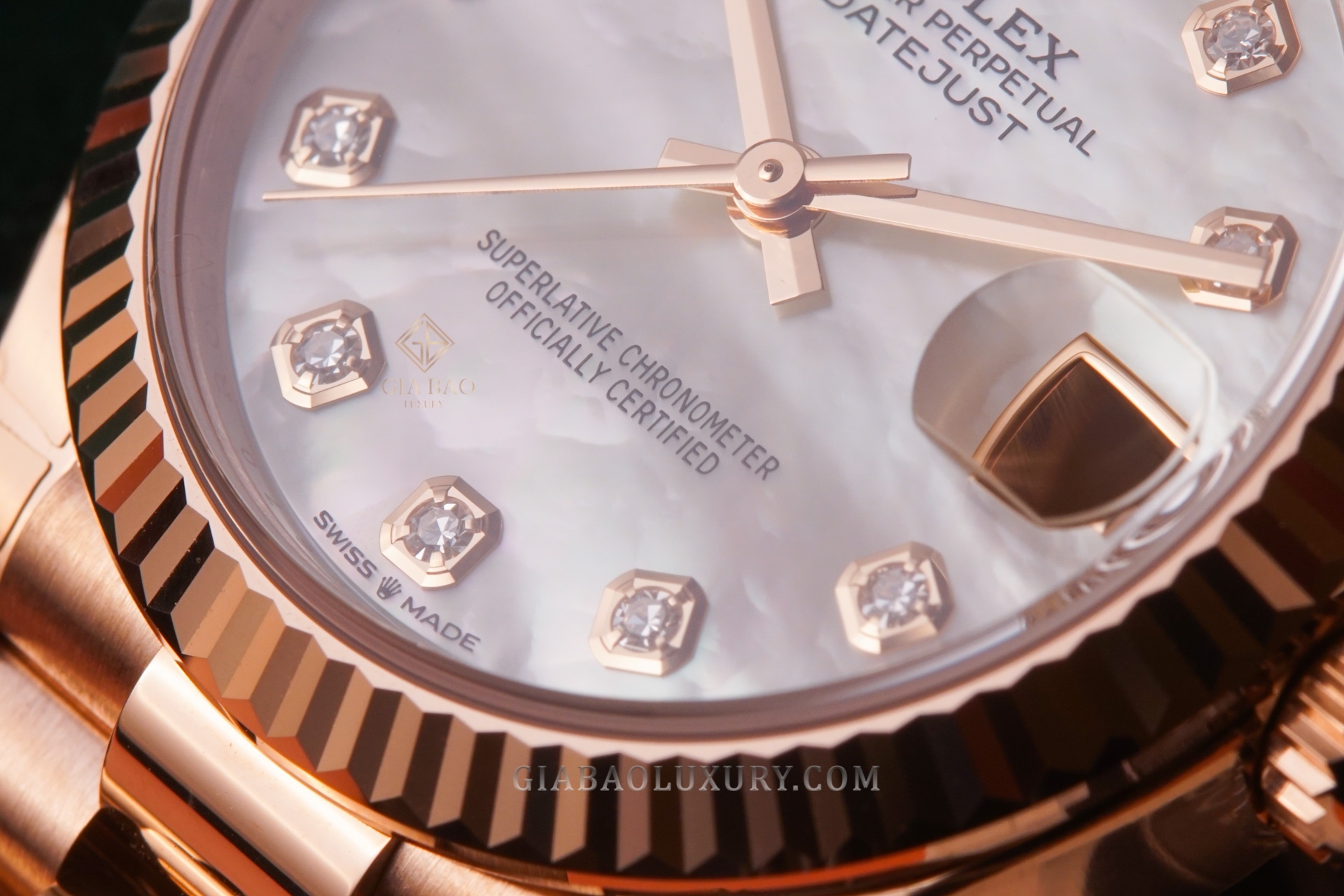 Đồng Hồ Rolex Lady-Datejust 278275 Mặt Số Vỏ Trai