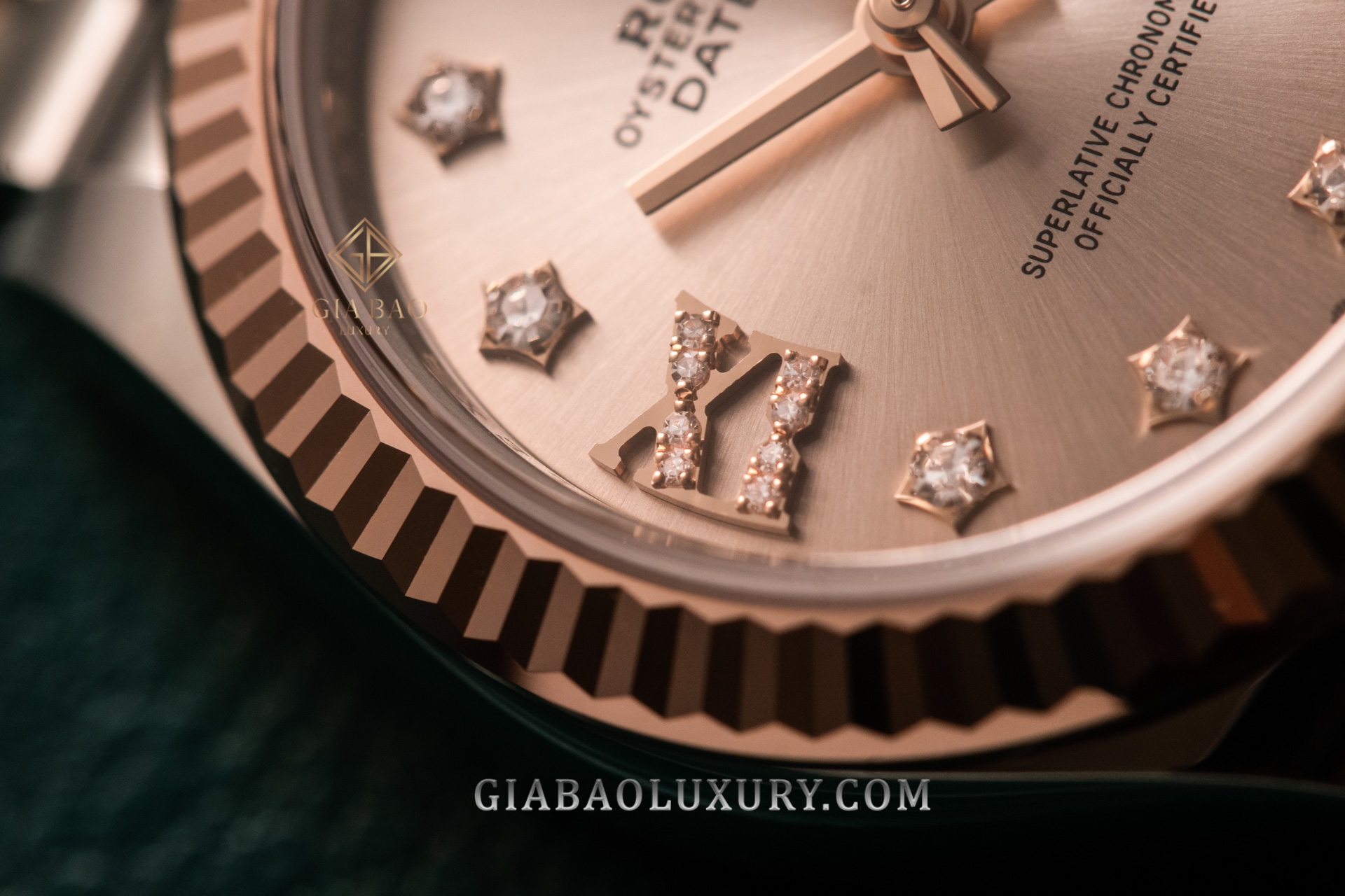 Đồng hồ Rolex Lady-Datejust 279171 Mặt Số Sundust Cọc Số Kim Cương Sao Góc 9h Cọc La Mã Đính Kim Cương