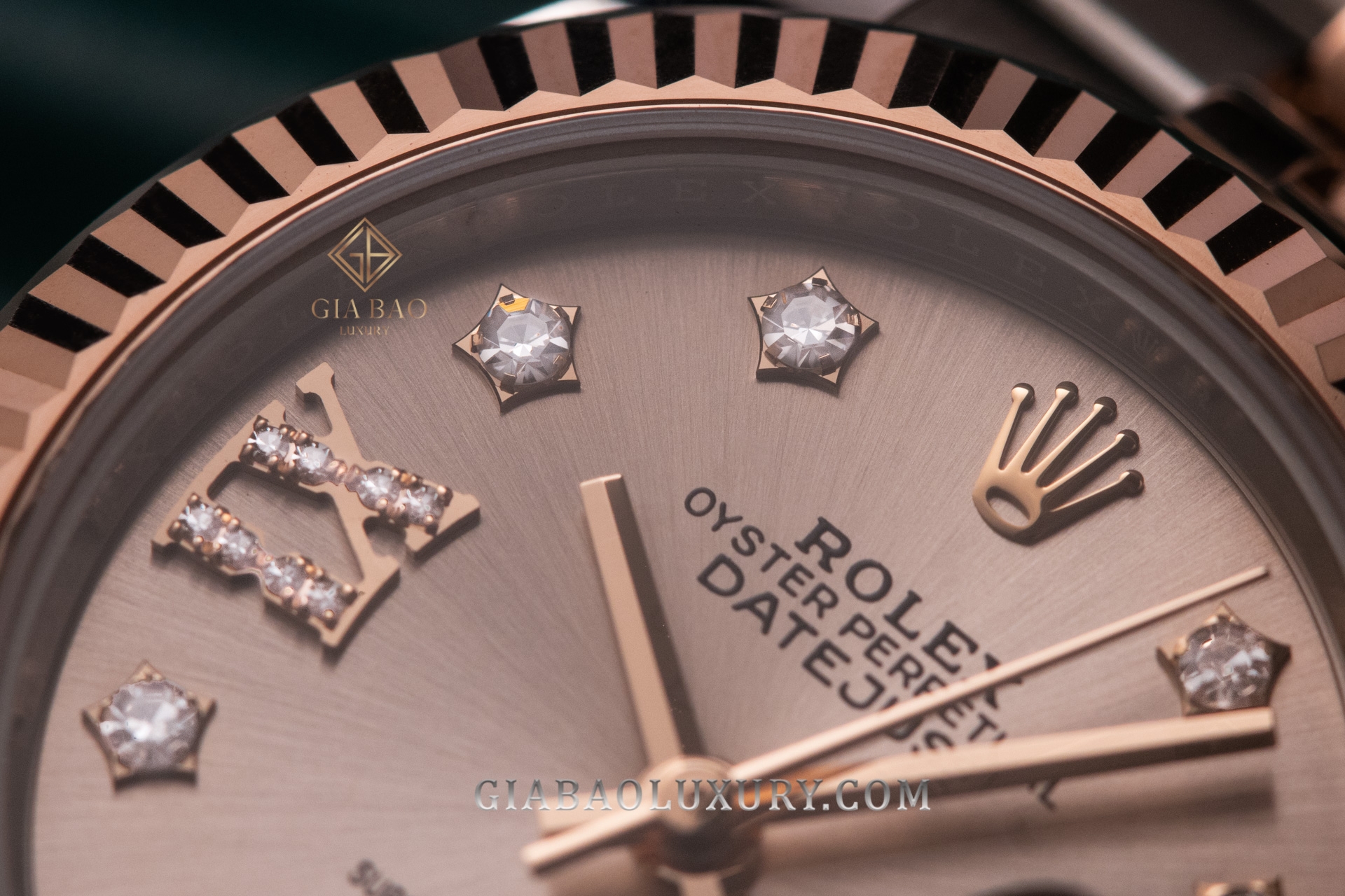 Đồng hồ Rolex Lady-Datejust 279171 Mặt Số Sundust Cọc Số Kim Cương Sao Góc 9h Cọc La Mã Đính Kim Cương