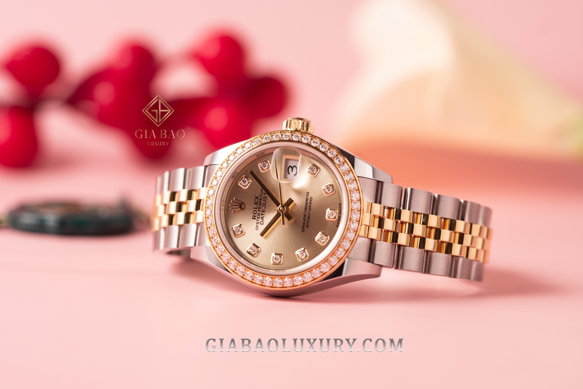 Đồng Hồ Rolex Lady-Datejust 28 279173 Mặt Số Vàng Champagne Nạm Kim Cương