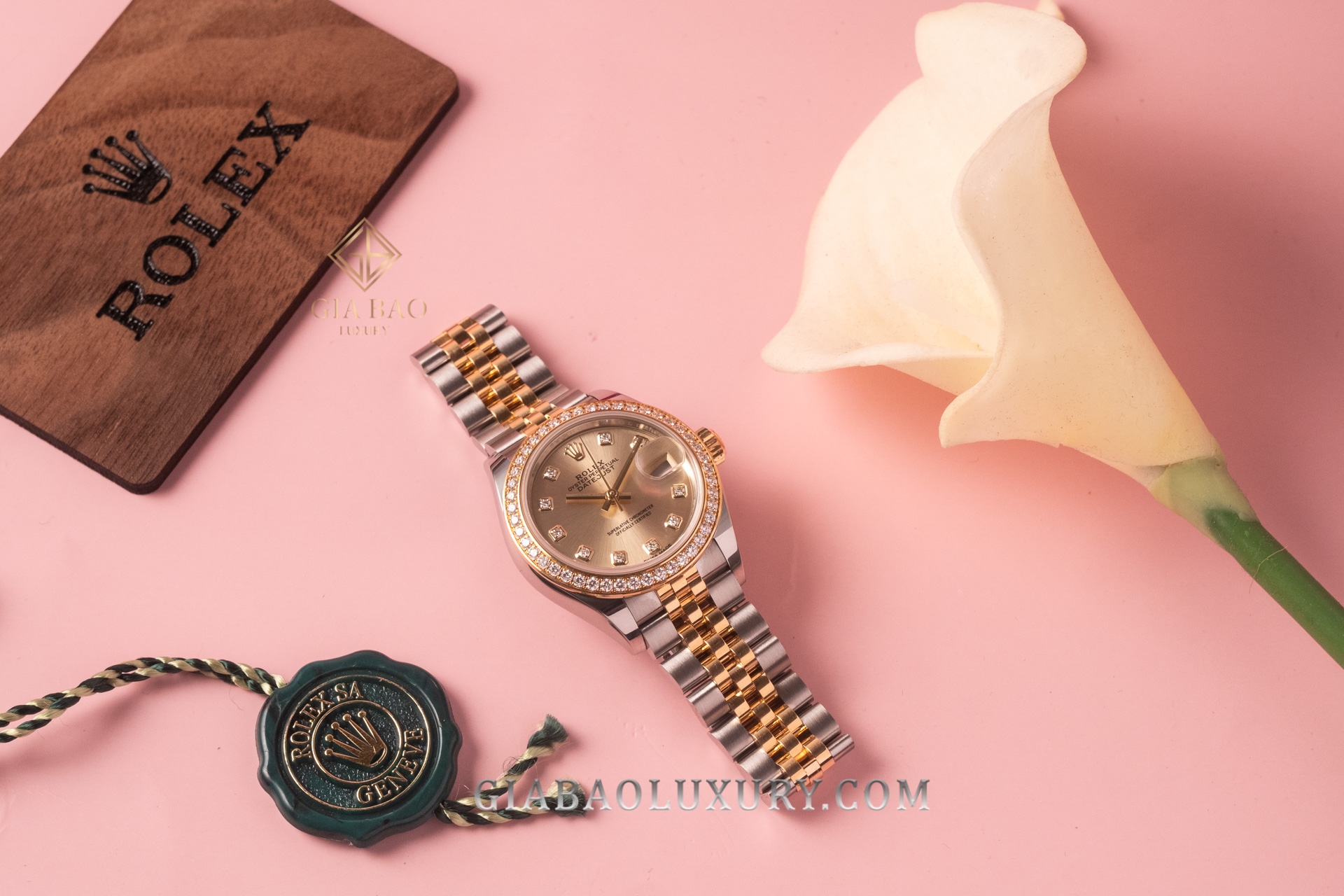Đồng Hồ Rolex Lady-Datejust 28 279173 Mặt Số Vàng Champagne Nạm Kim Cương