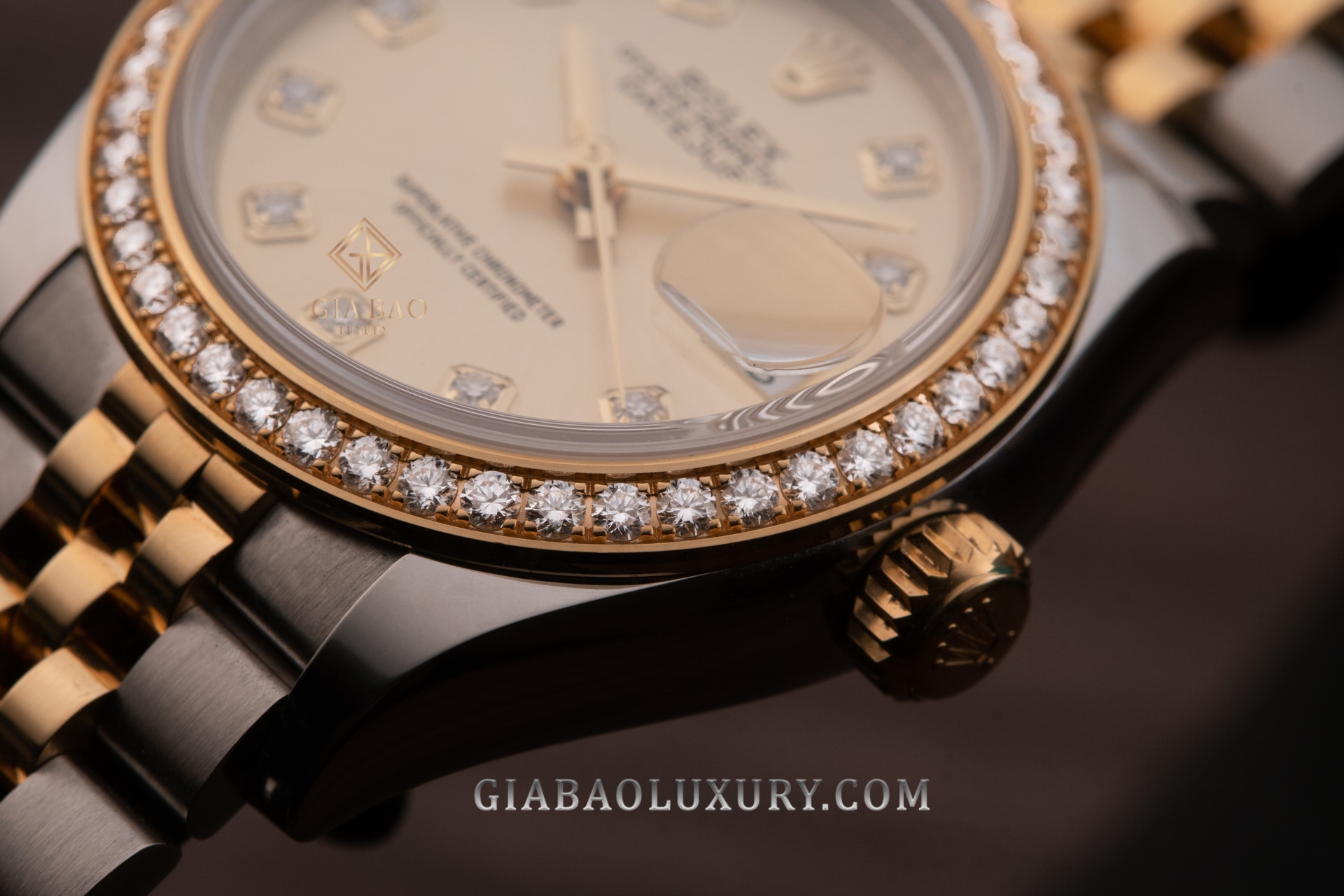 Đồng Hồ Rolex Lady-Datejust 28 279173 Mặt Số Vàng Champagne Nạm Kim Cương