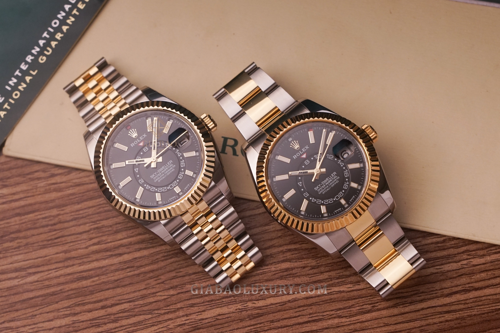 Rolex Sky-Dweller 326933-0005