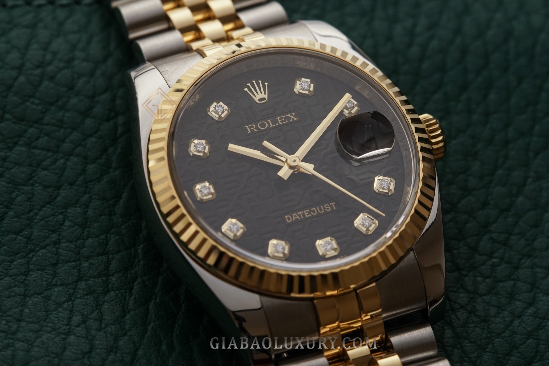 Đồng Hồ Rolex Datejust 36 116233 Mặt Số Vi Tính Đen